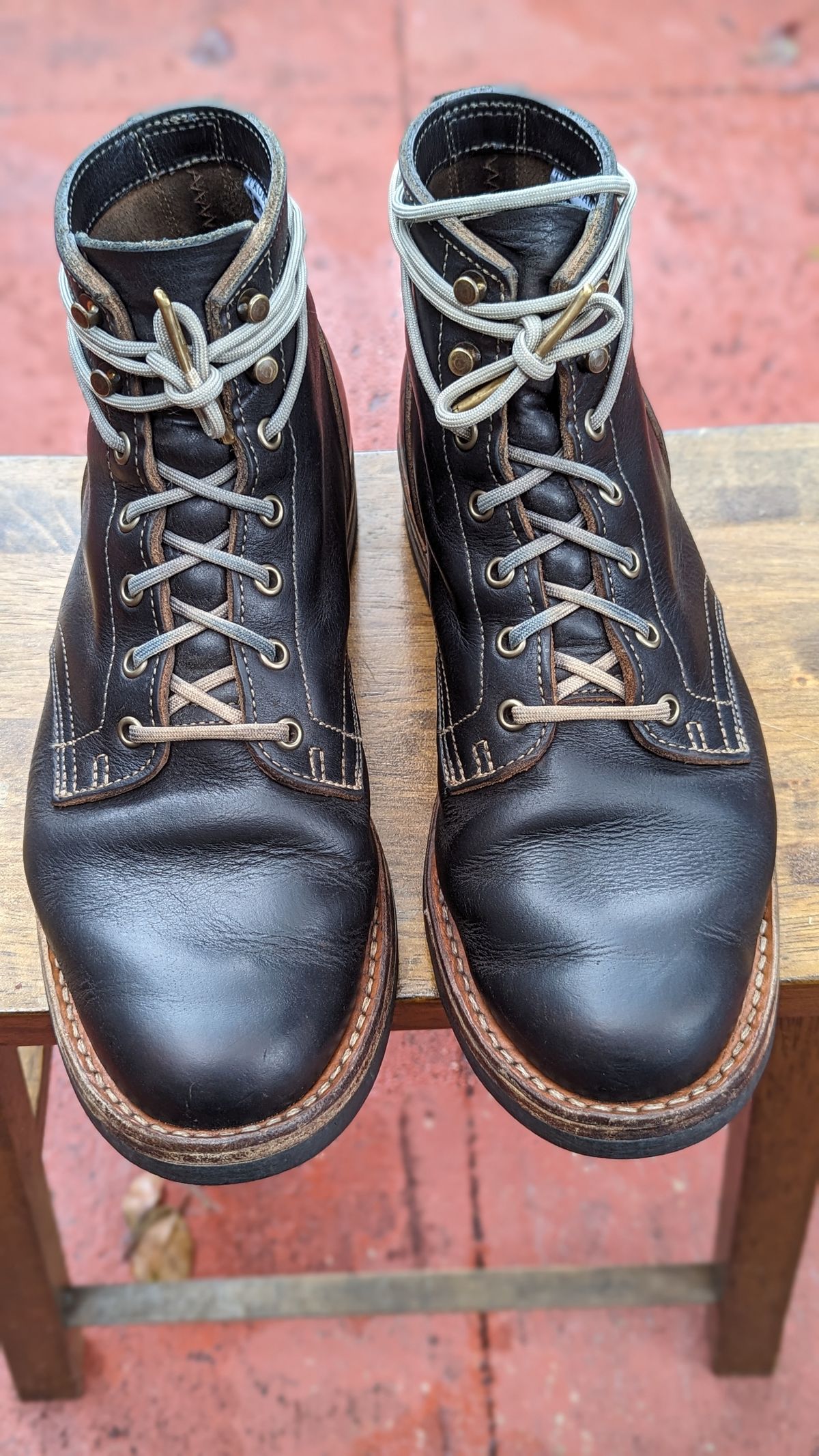 Photo by Briansbootpage on February 5, 2024 of the Truman Service Boot in Black Teacore.