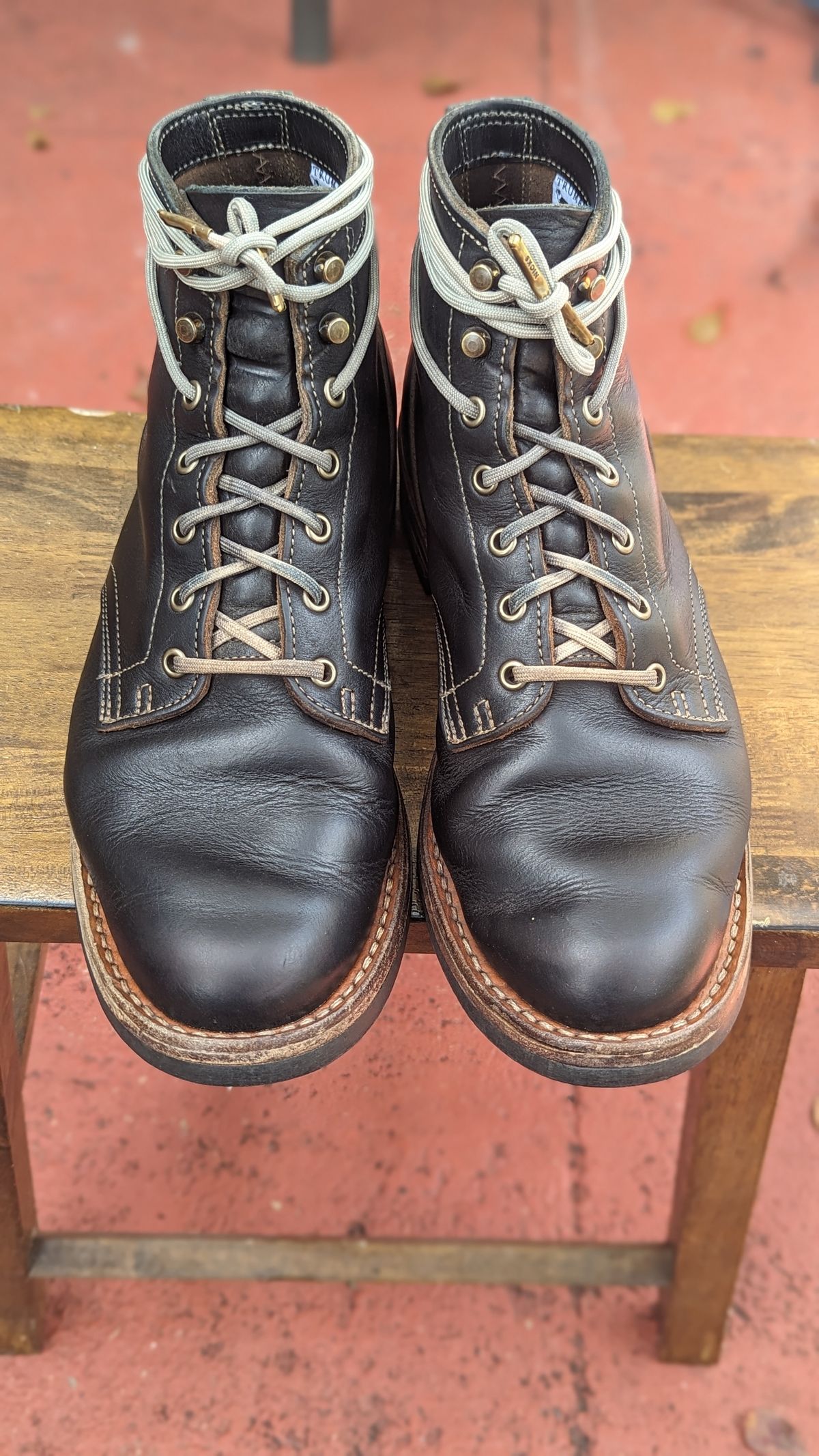 Photo by Briansbootpage on March 3, 2024 of the Truman Service Boot in Black Teacore.