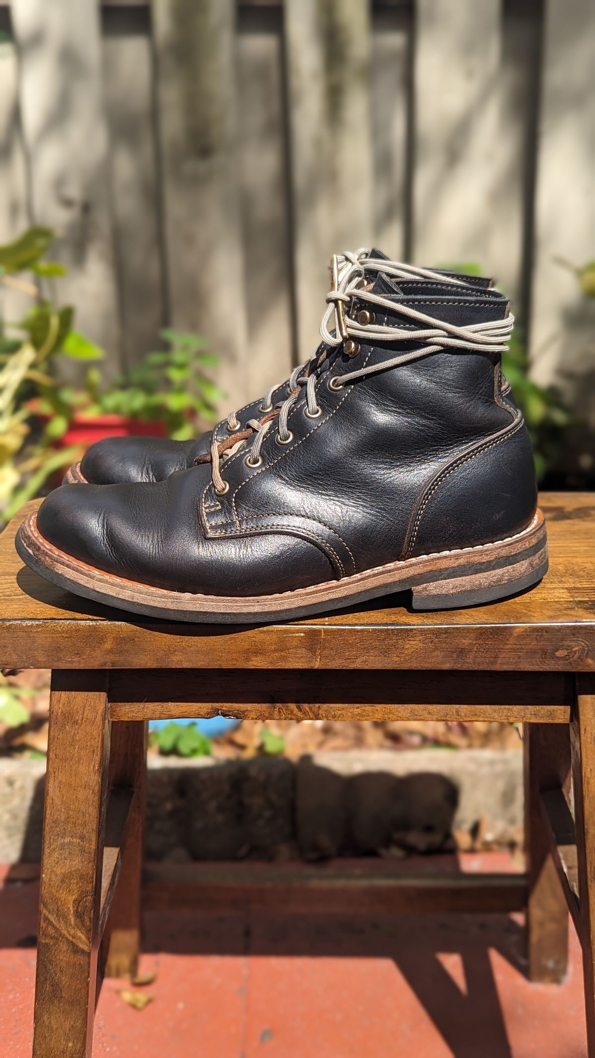 Photo by Briansbootpage on March 3, 2024 of the Truman Service Boot in Black Teacore.