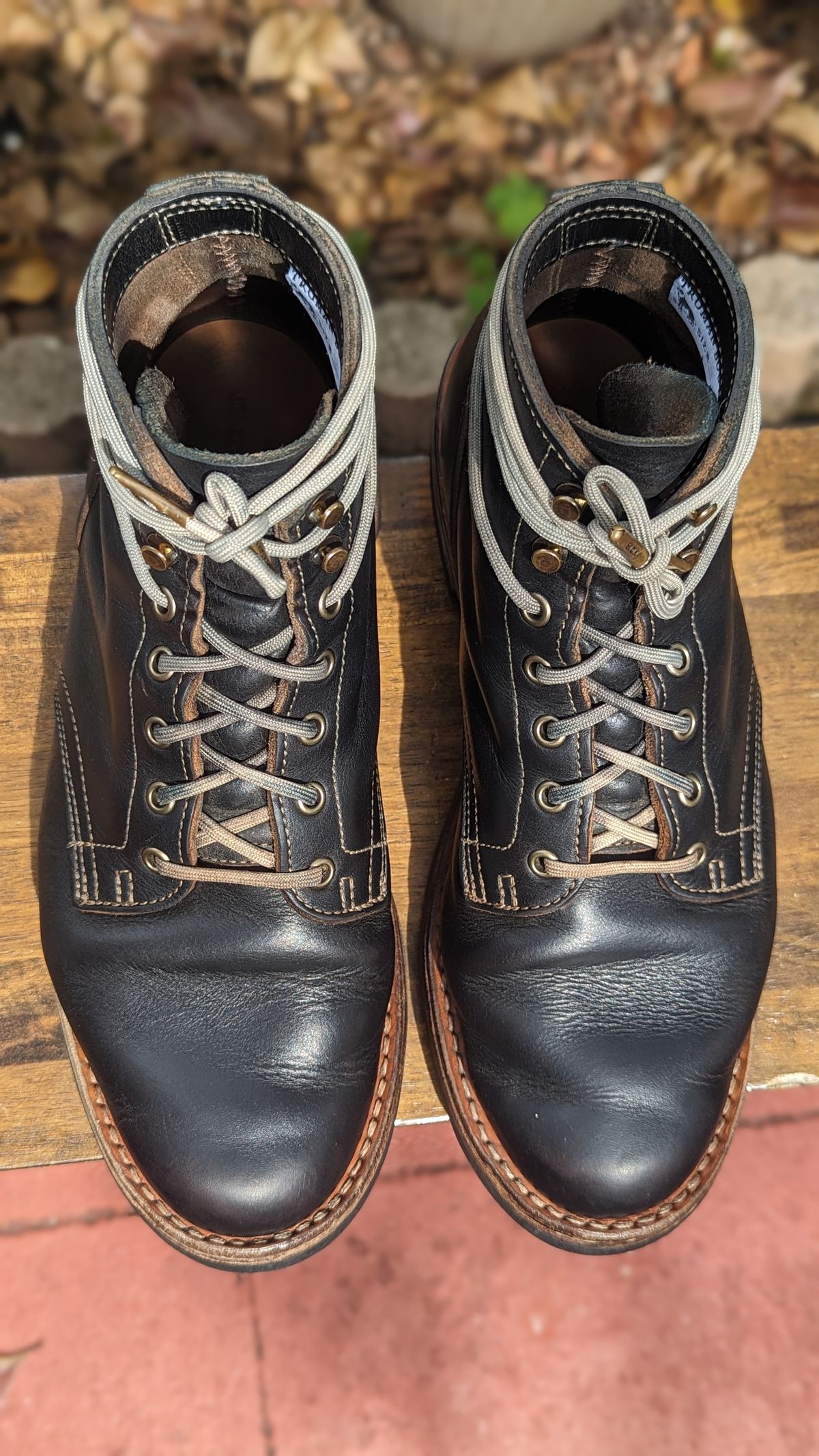 Photo by Briansbootpage on March 3, 2024 of the Truman Service Boot in Black Teacore.