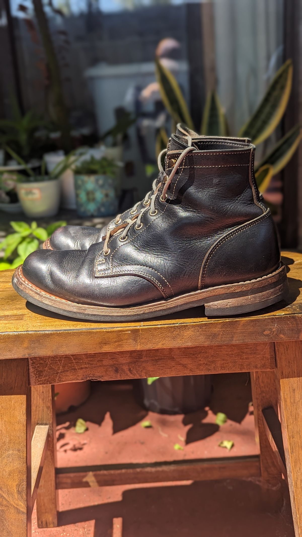 Photo by Briansbootpage on April 5, 2024 of the Truman Service Boot in Black Teacore.