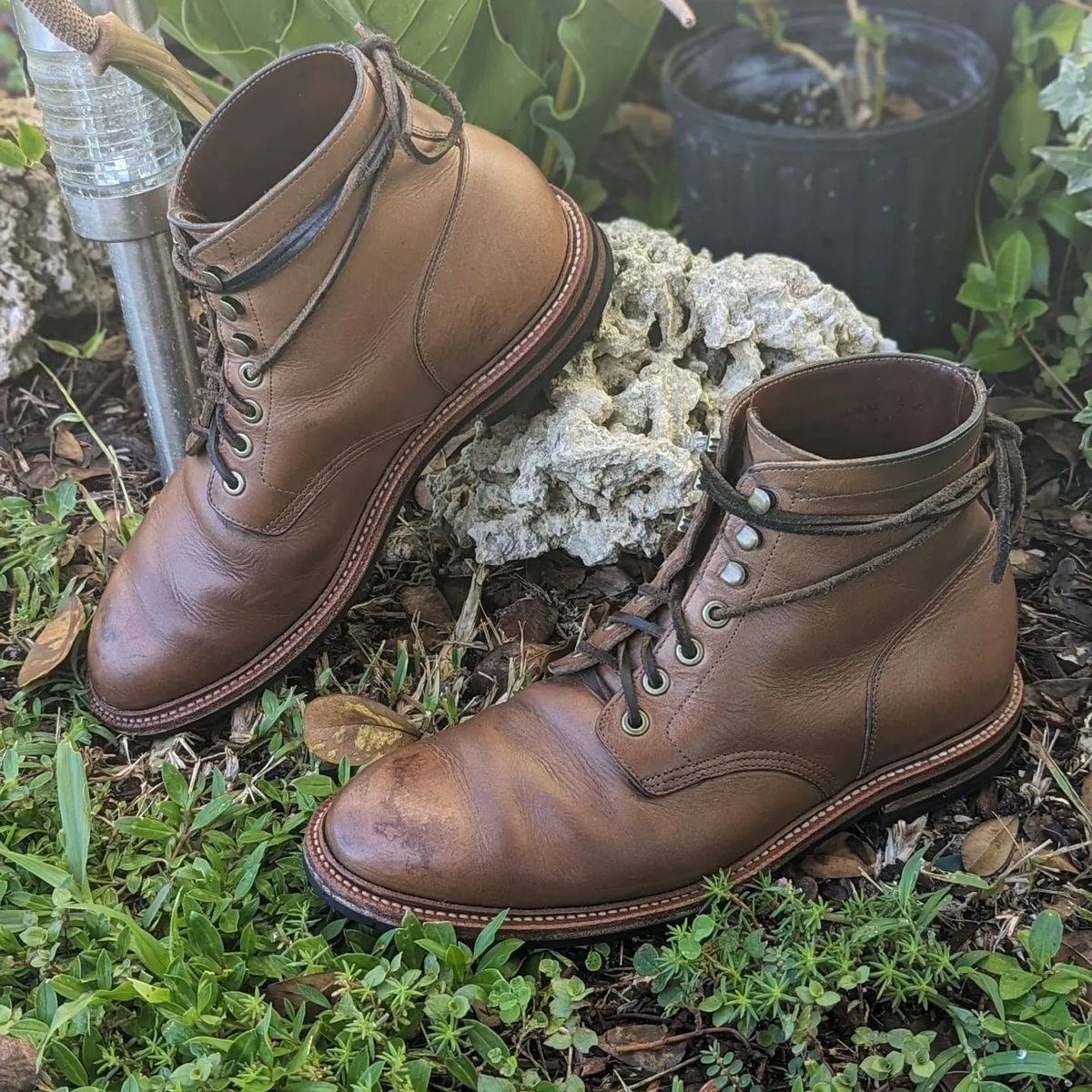 Photo by Briansbootpage on September 16, 2023 of the Grant Stone Diesel Boot in Horween Dune Chromexcel.