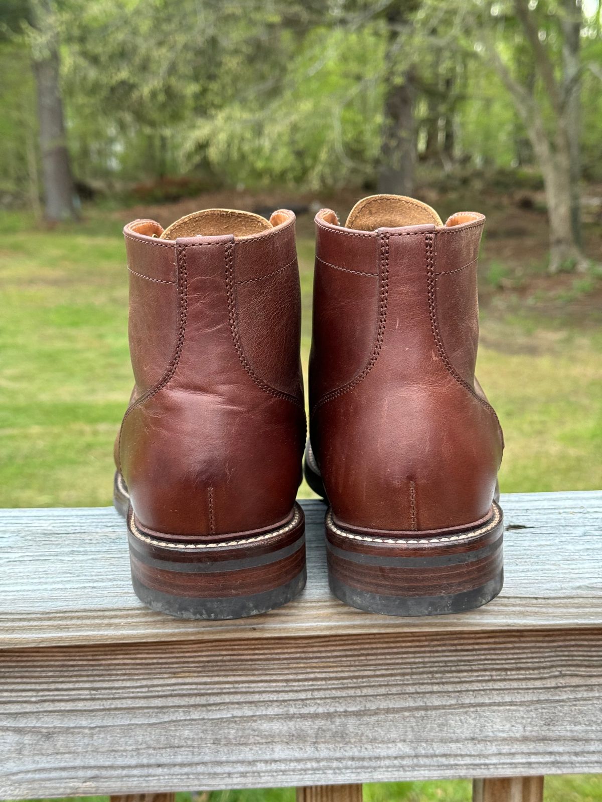 Photo by P2K on May 6, 2024 of the Caswell Boot Company Shaw in Horween Whiskey Predator.