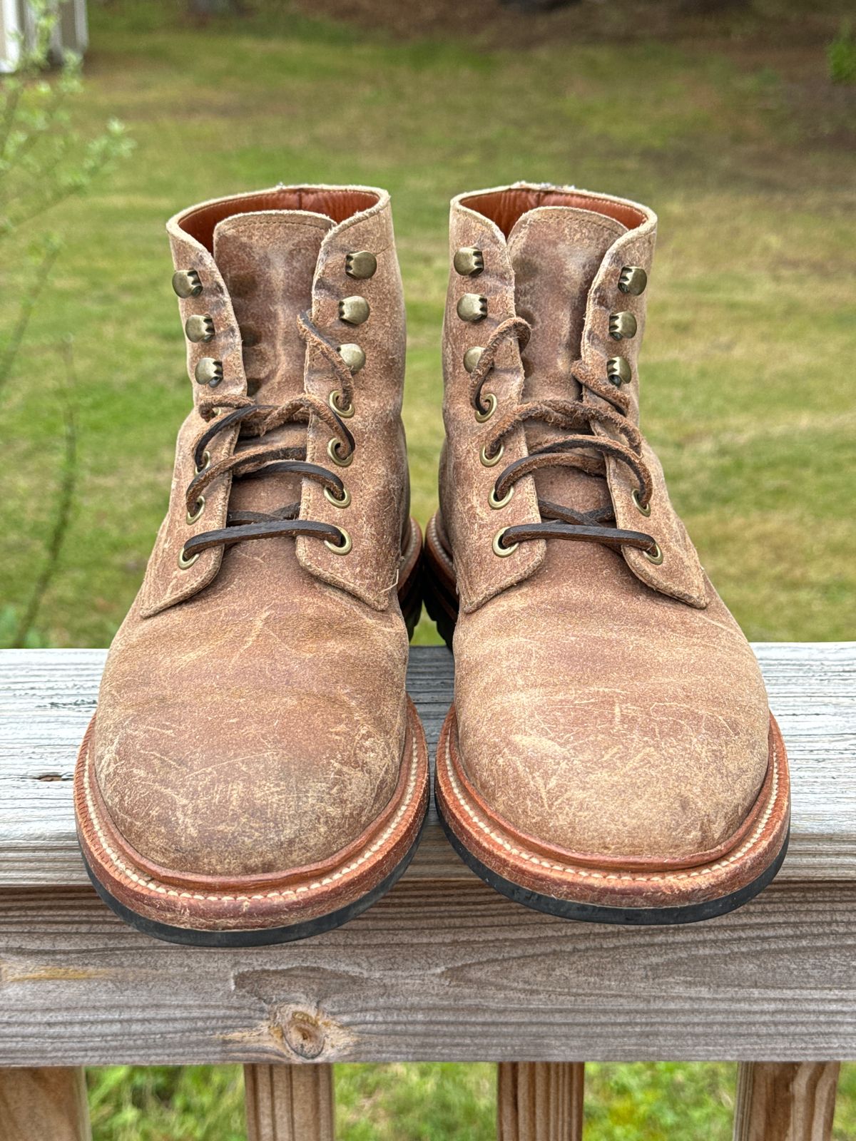 Photo by P2K on May 6, 2024 of the Grant Stone Diesel Boot in C.F. Stead Natural Waxy Commander Suede.