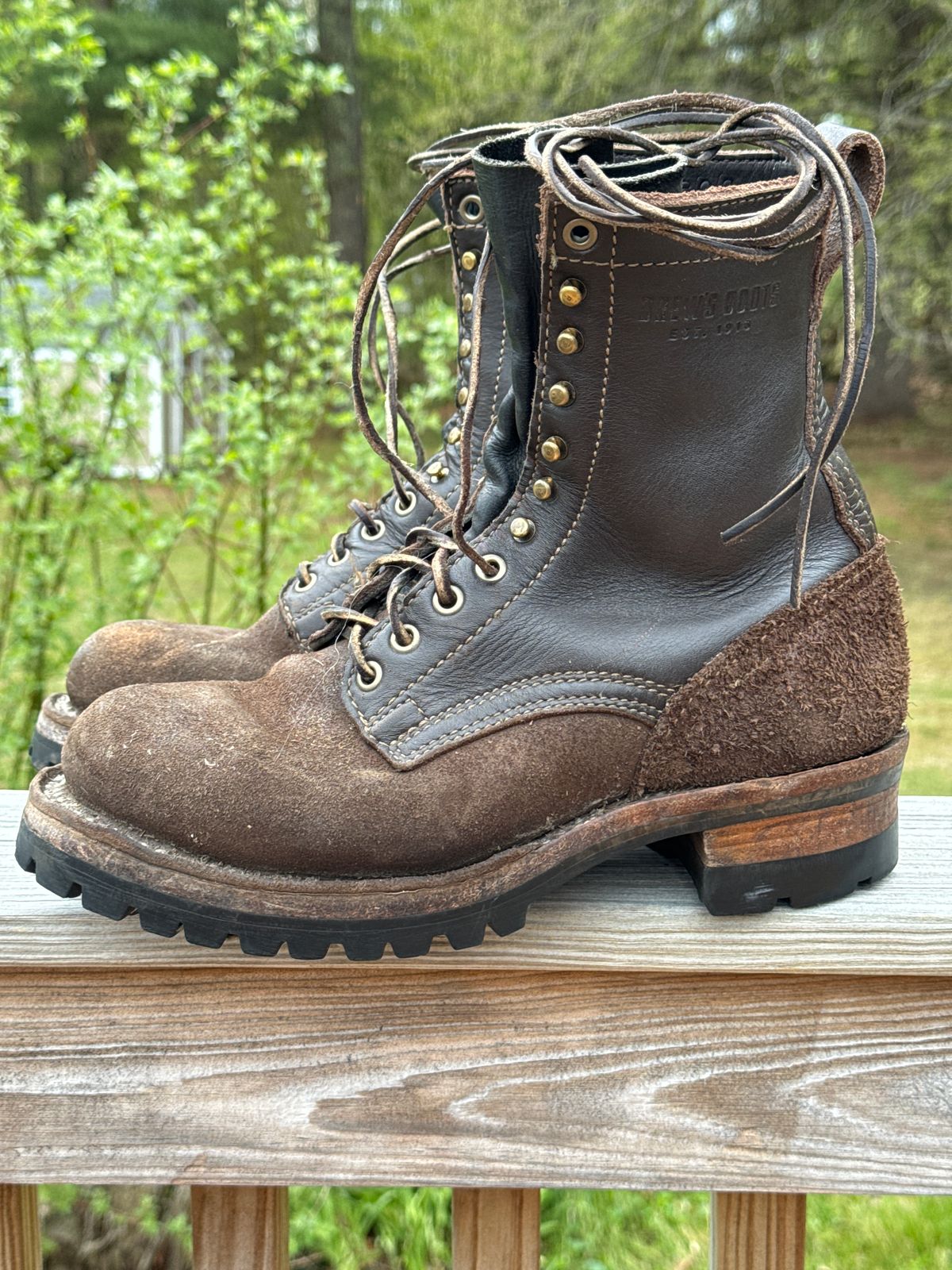 Photo by P2K on May 6, 2024 of the Drew's Boots 8-Inch Logger in Brown Roughout & Brown Smooth.