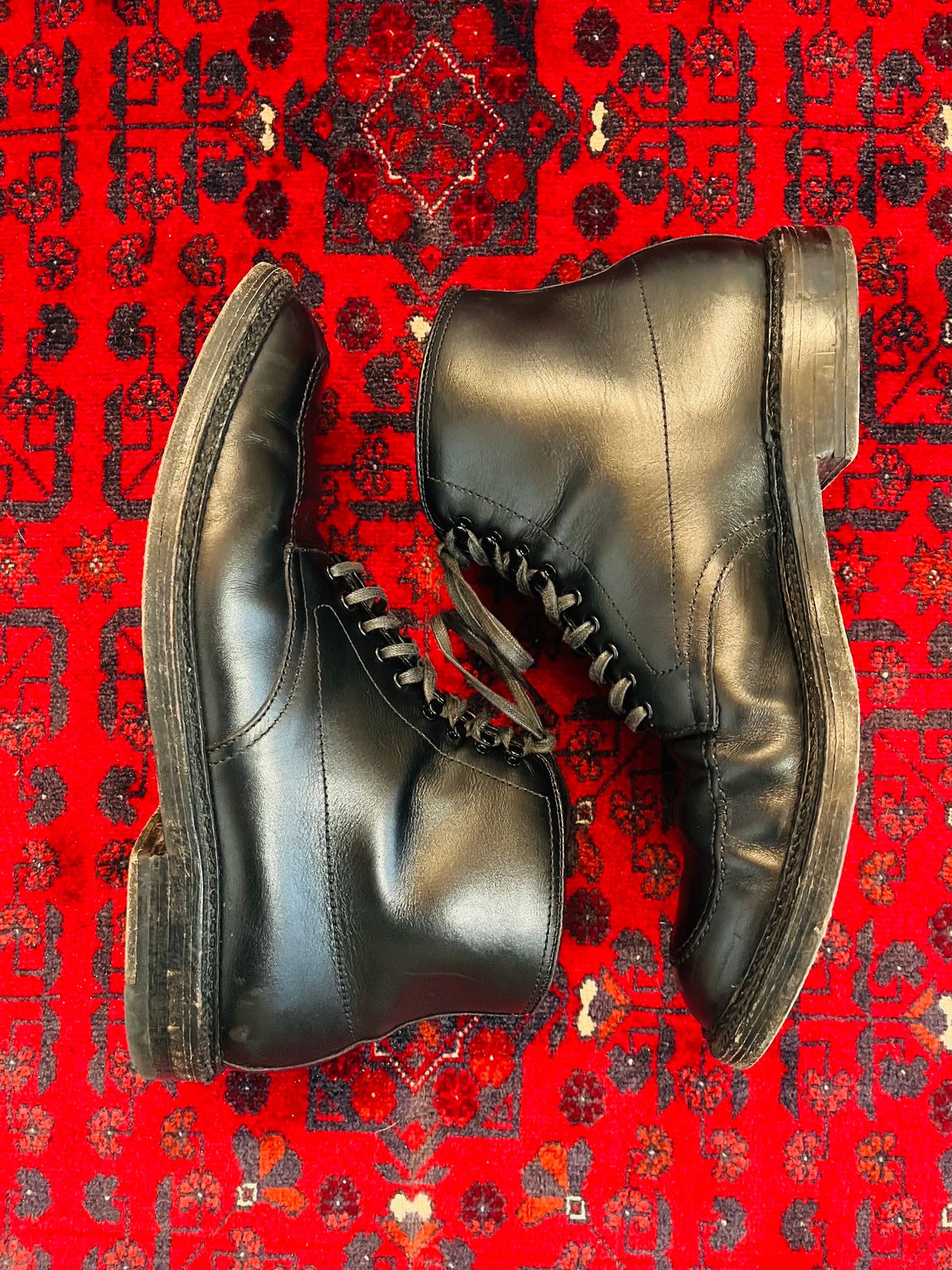 Photo by (deleted user) on February 5, 2024 of the Alden Indy Boot in Black Calfskin.