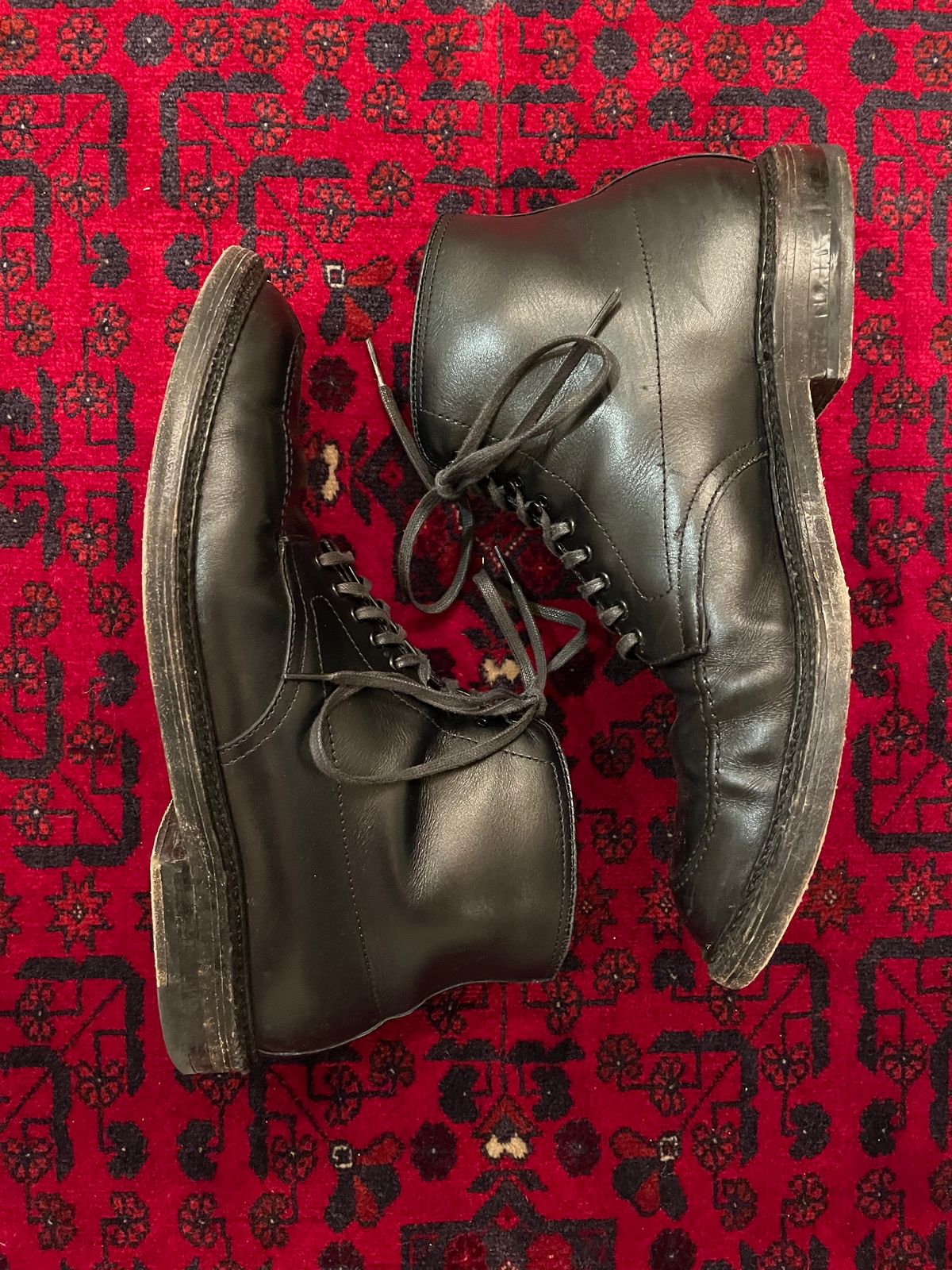 Photo by (deleted user) on April 6, 2024 of the Alden Indy Boot in Black Calfskin.