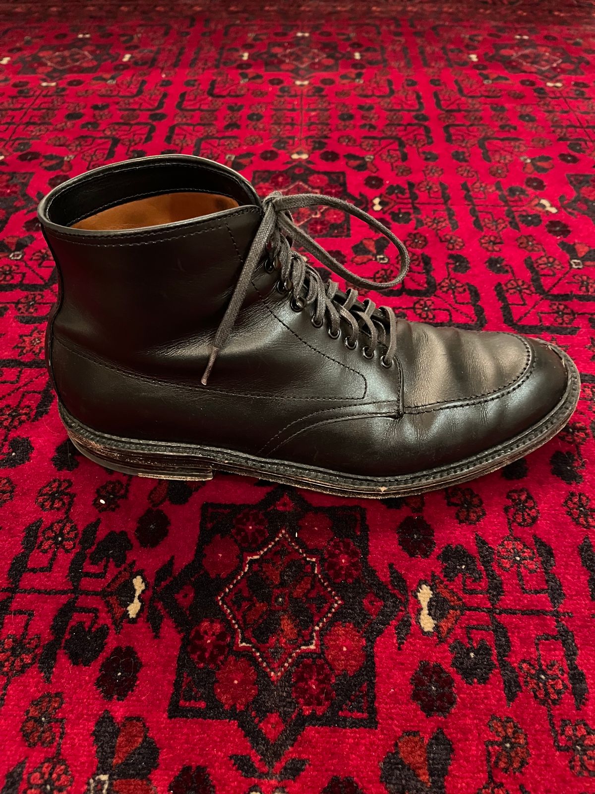 Photo by (deleted user) on April 6, 2024 of the Alden Indy Boot in Black Calfskin.