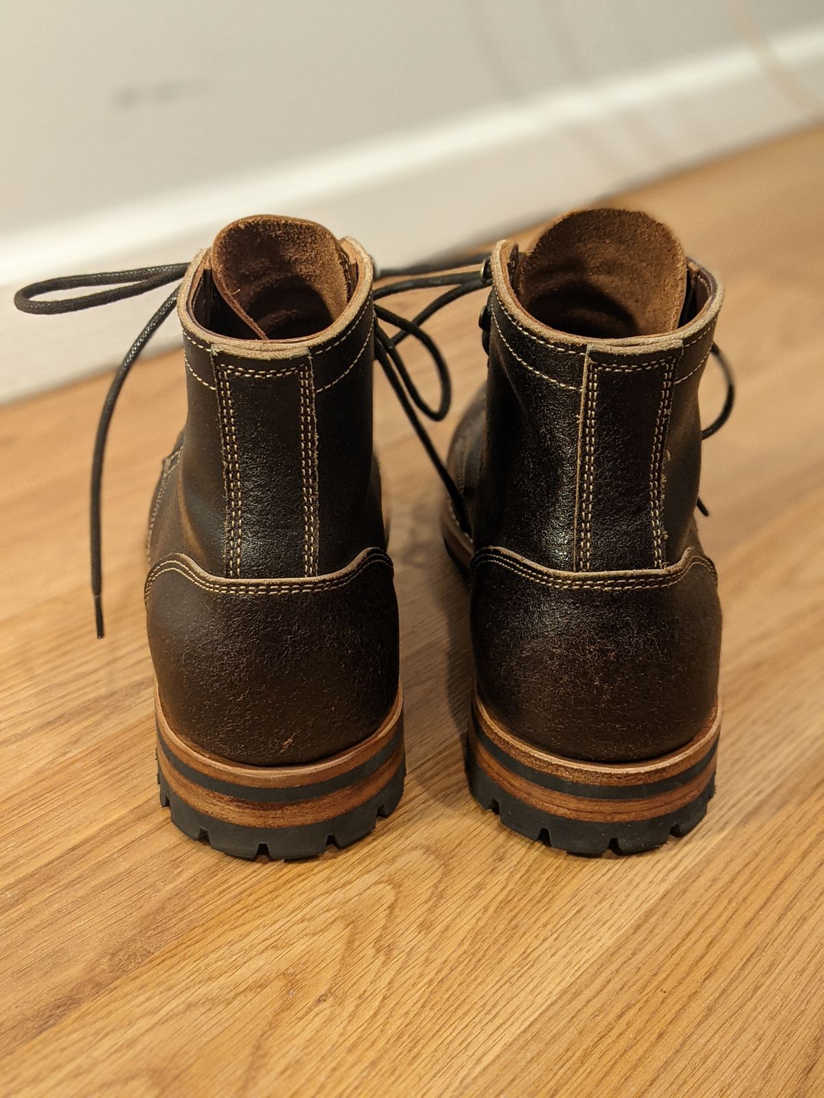 Photo by vpaladino on November 1, 2022 of the Truman Unlisted Model in Horween Java Waxed Flesh.