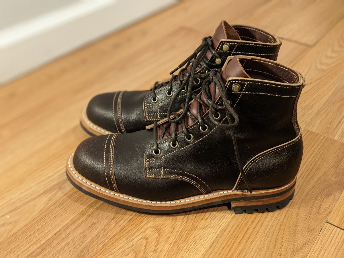 Photo by vpaladino on November 1, 2022 of the Truman Unlisted Model in Horween Java Waxed Flesh.