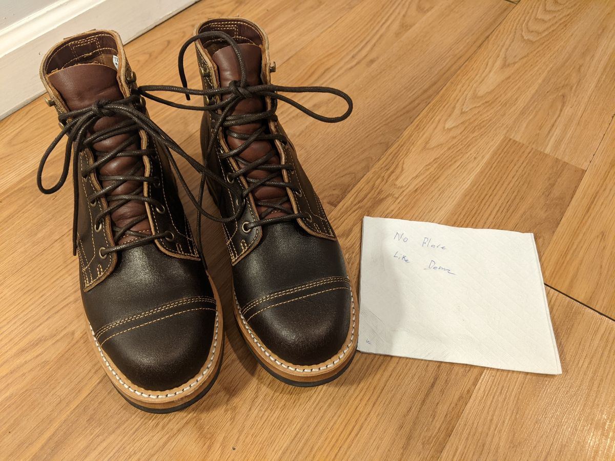 Photo by vpaladino on November 1, 2022 of the Truman Unlisted Model in Horween Java Waxed Flesh.