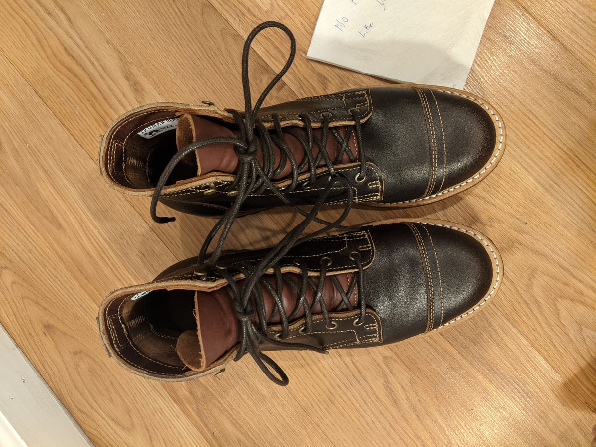 Photo by vpaladino on November 1, 2022 of the Truman Unlisted Model in Horween Java Waxed Flesh.