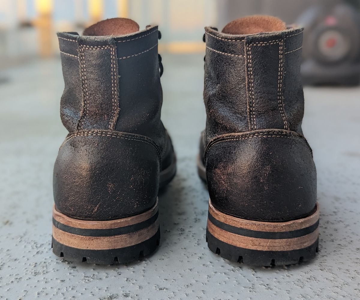 Photo by vpaladino on December 5, 2022 of the Truman Unlisted Model in Horween Java Waxed Flesh.