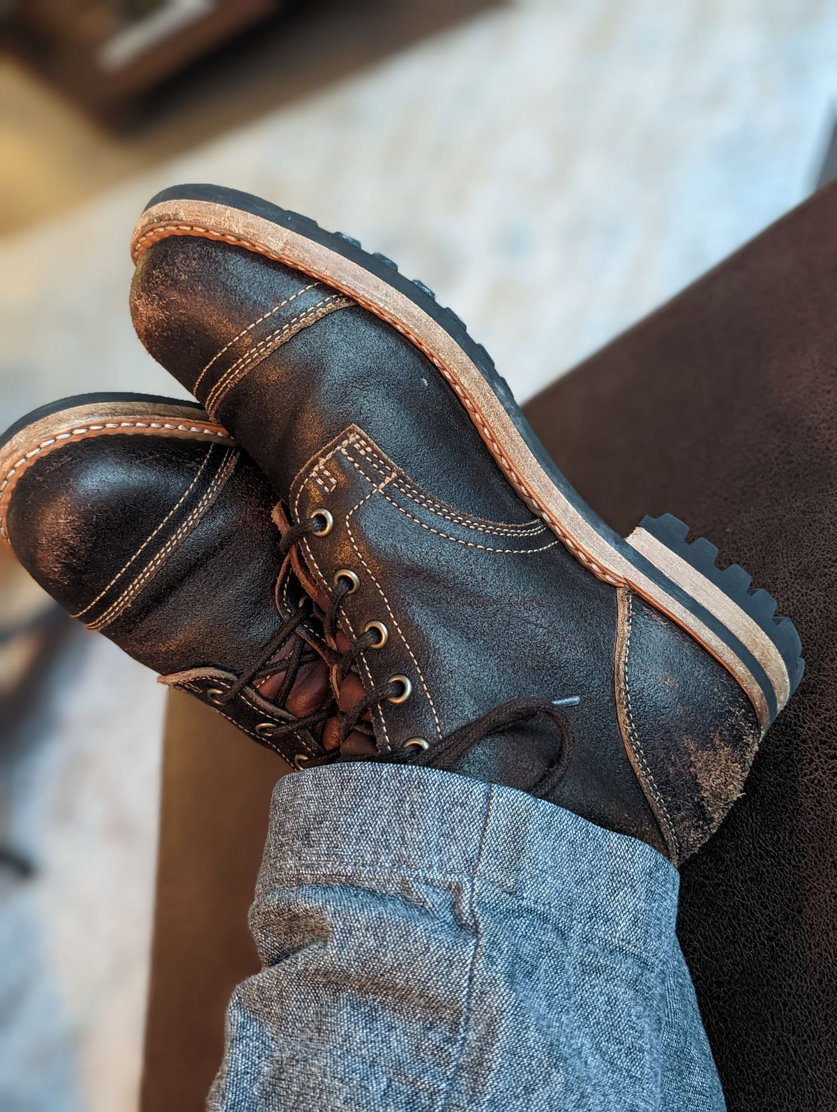 Photo by vpaladino on January 5, 2023 of the Truman Unlisted Model in Horween Java Waxed Flesh.