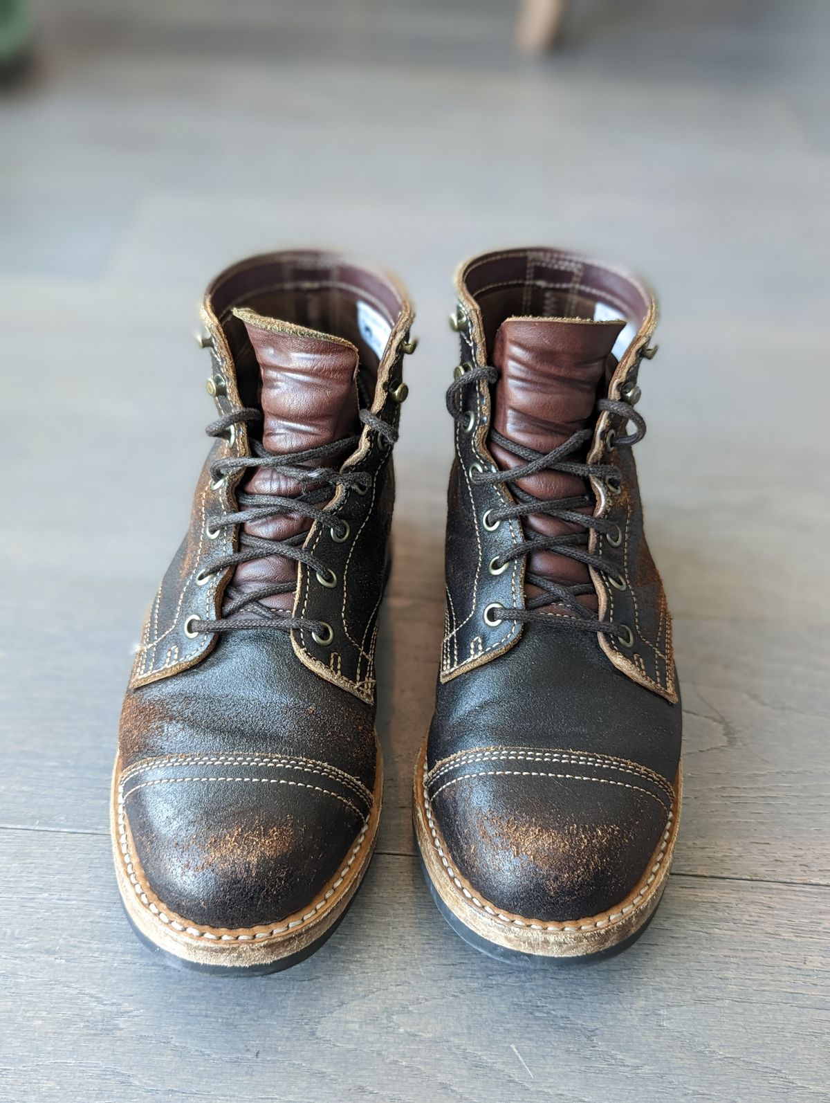 Photo by vpaladino on February 4, 2023 of the Truman Unlisted Model in Horween Java Waxed Flesh.