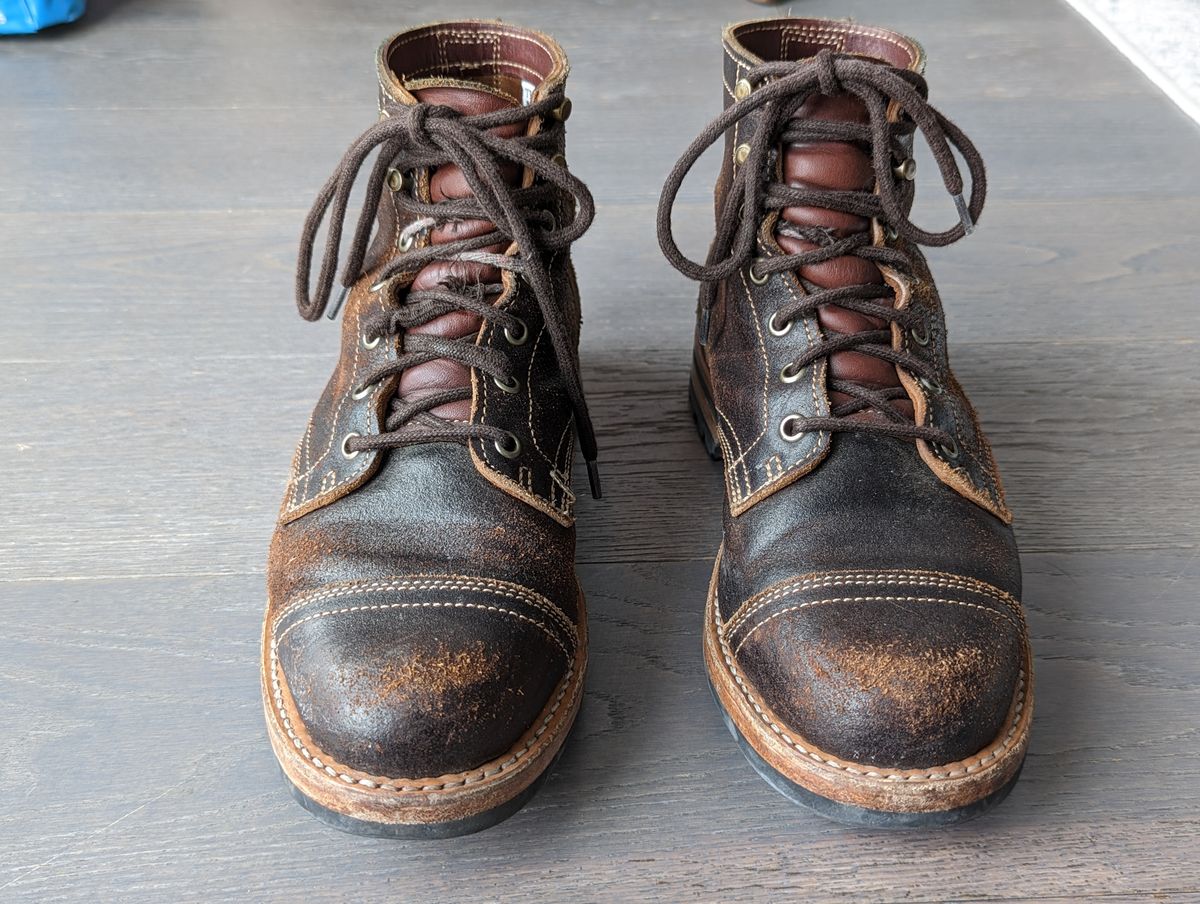 Photo by vpaladino on March 2, 2023 of the Truman Unlisted Model in Horween Java Waxed Flesh.
