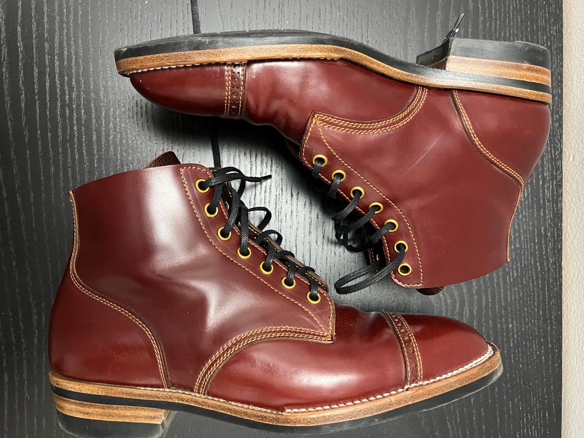 Photo by color_ate on December 5, 2022 of the Iron Boots Devil Dog in Unlisted Leather.