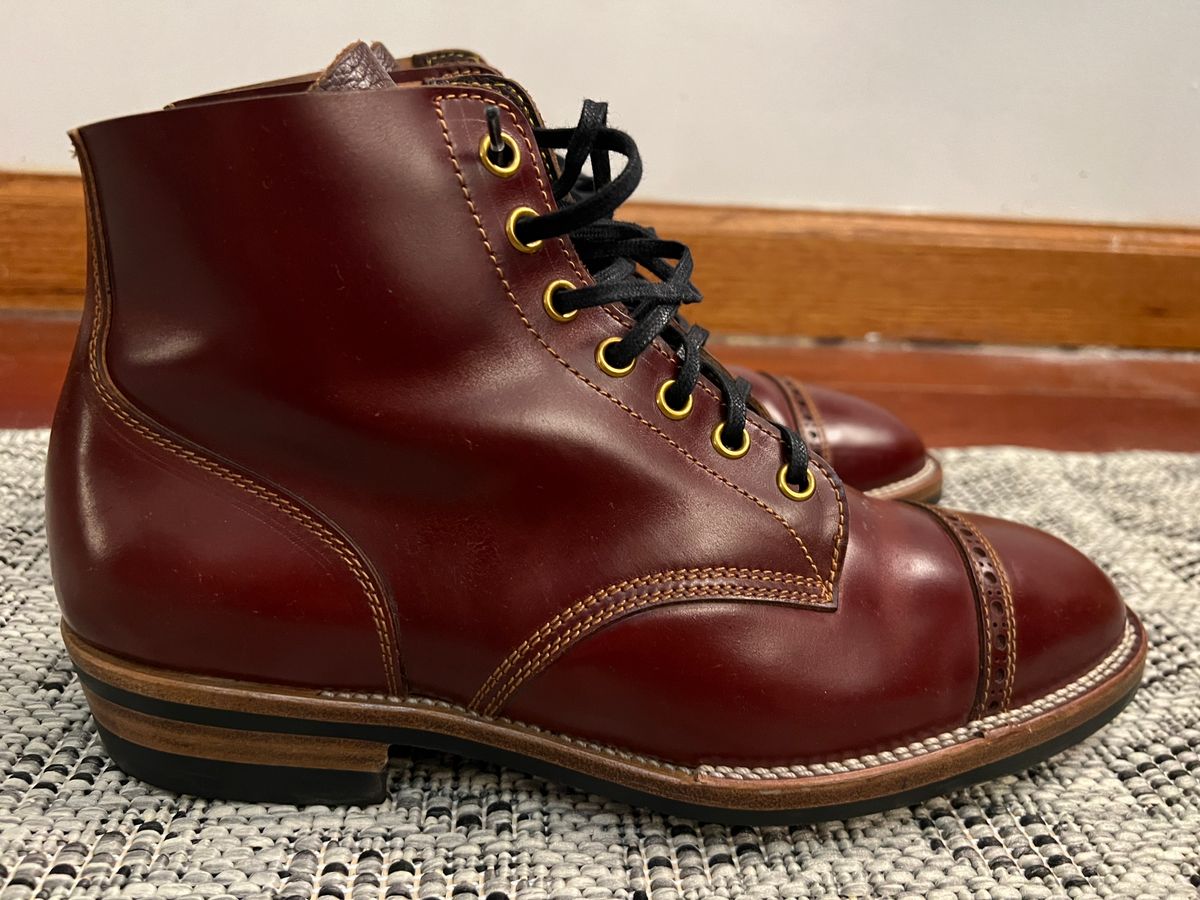 Photo by color_ate on January 5, 2023 of the Iron Boots Devil Dog in Unlisted Leather.
