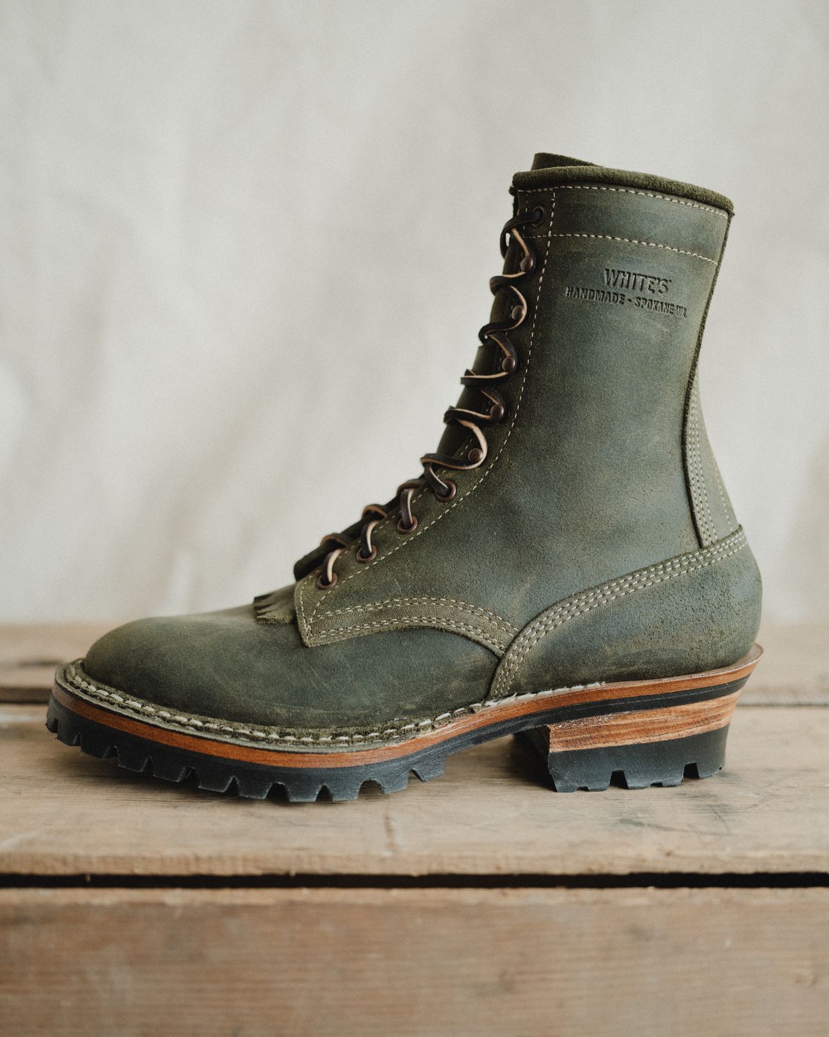 Photo by dspitzzz on November 5, 2022 of the White's Unlisted Model in C.F. Stead Leaf Green Waxy Commander Suede.