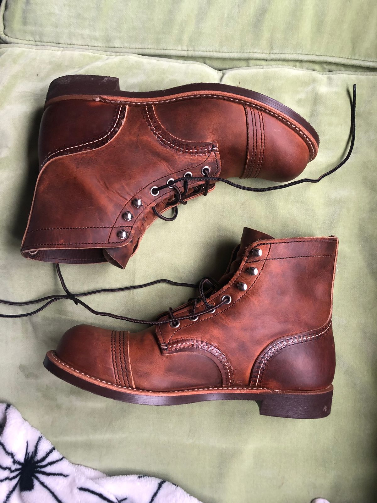 Photo by FrankBeStone on January 26, 2023 of the Red Wing Iron Ranger in S.B. Foot Copper Rough and Tough.