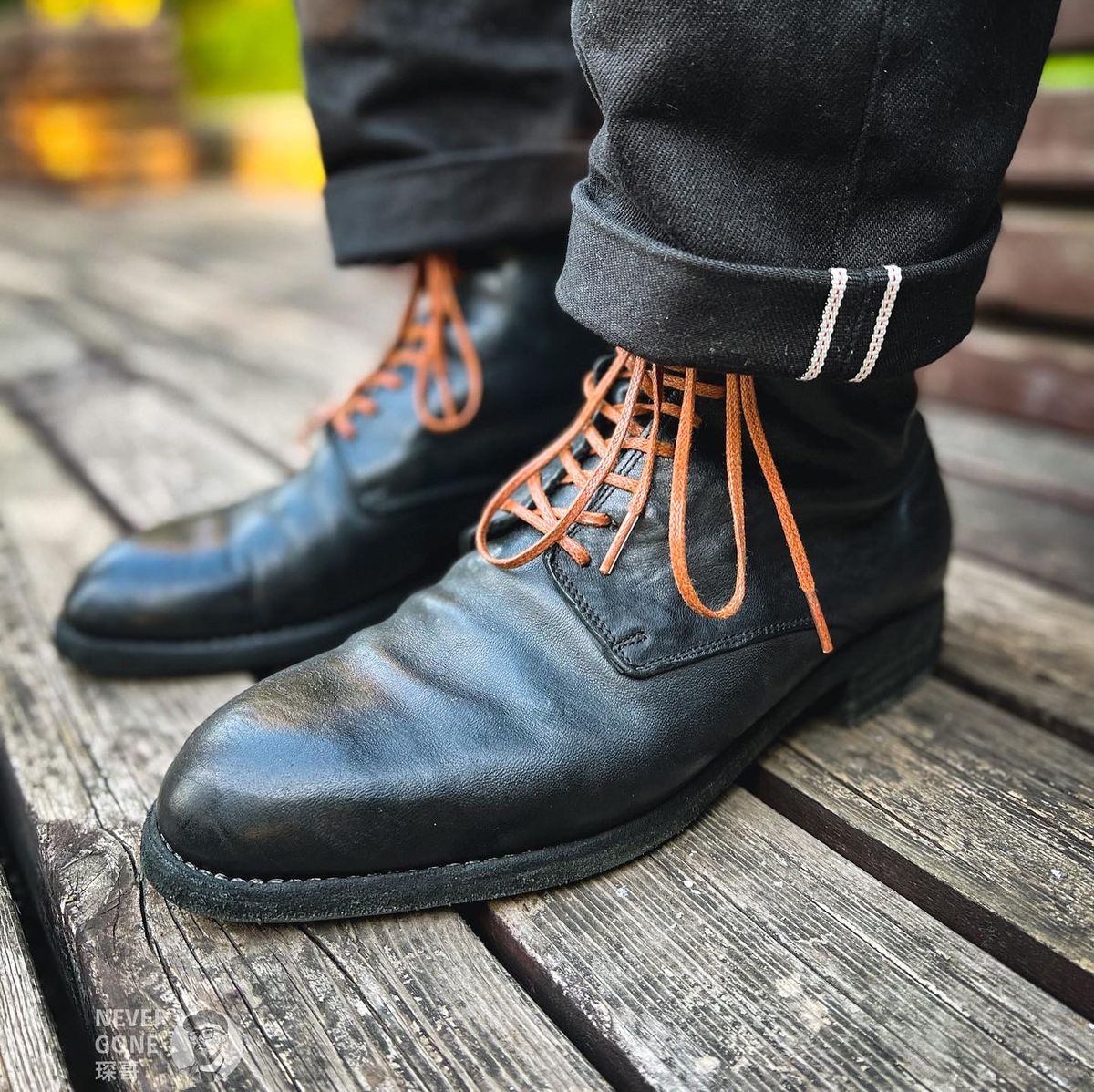 Photo by NeverGoneCG on October 9, 2022 of the Guidi 115 Ankle Boots in Guidi Black Horsehide.