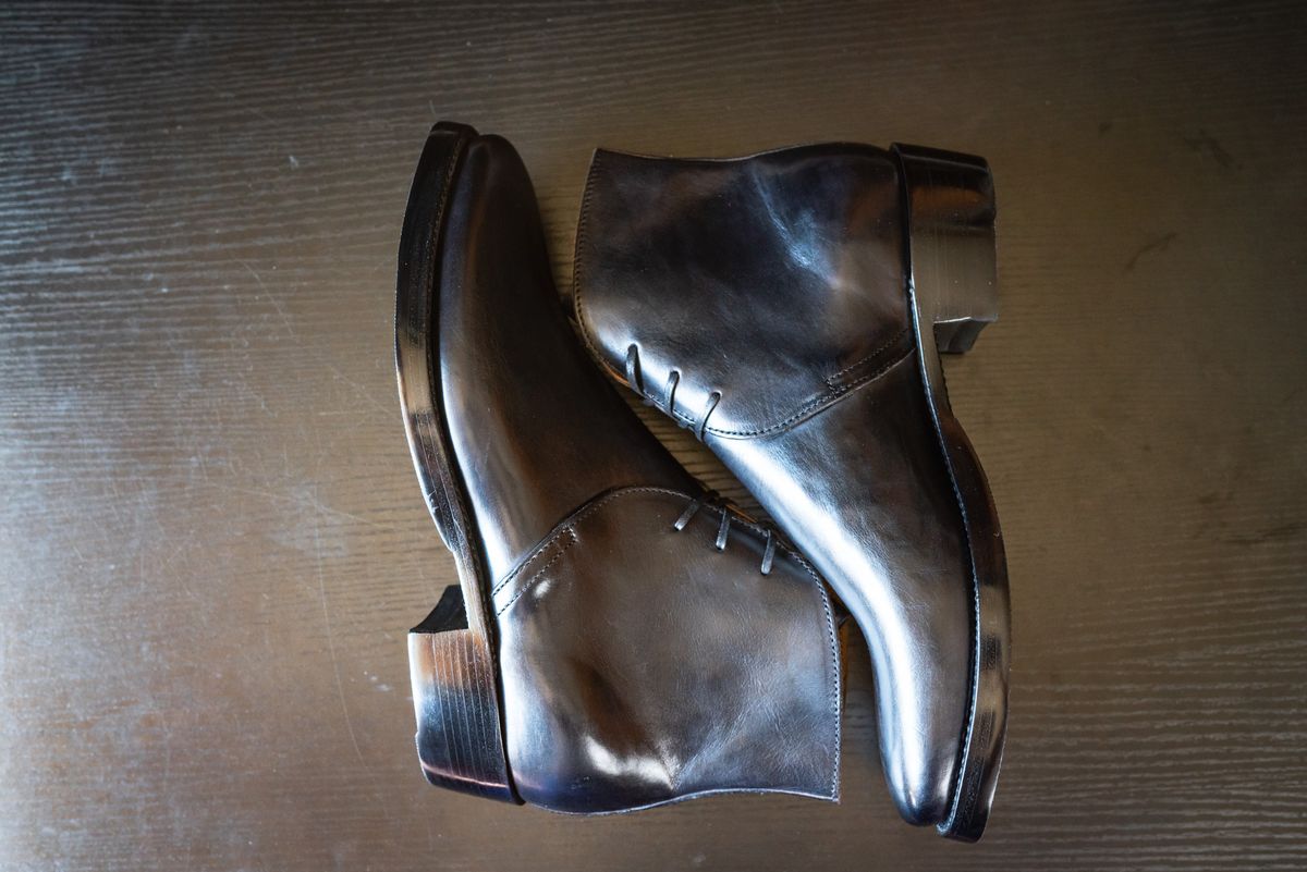 Photo by NeverGoneCG on October 2, 2022 of the XBXS George Boots in Guidi Black Horsehide.