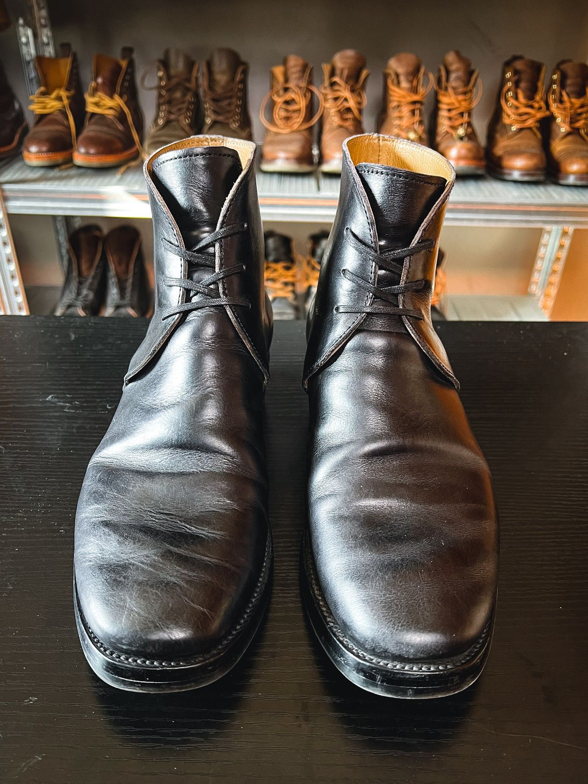 Photo by NeverGoneCG on November 2, 2022 of the XBXS George Boots in Guidi Black Horsehide.
