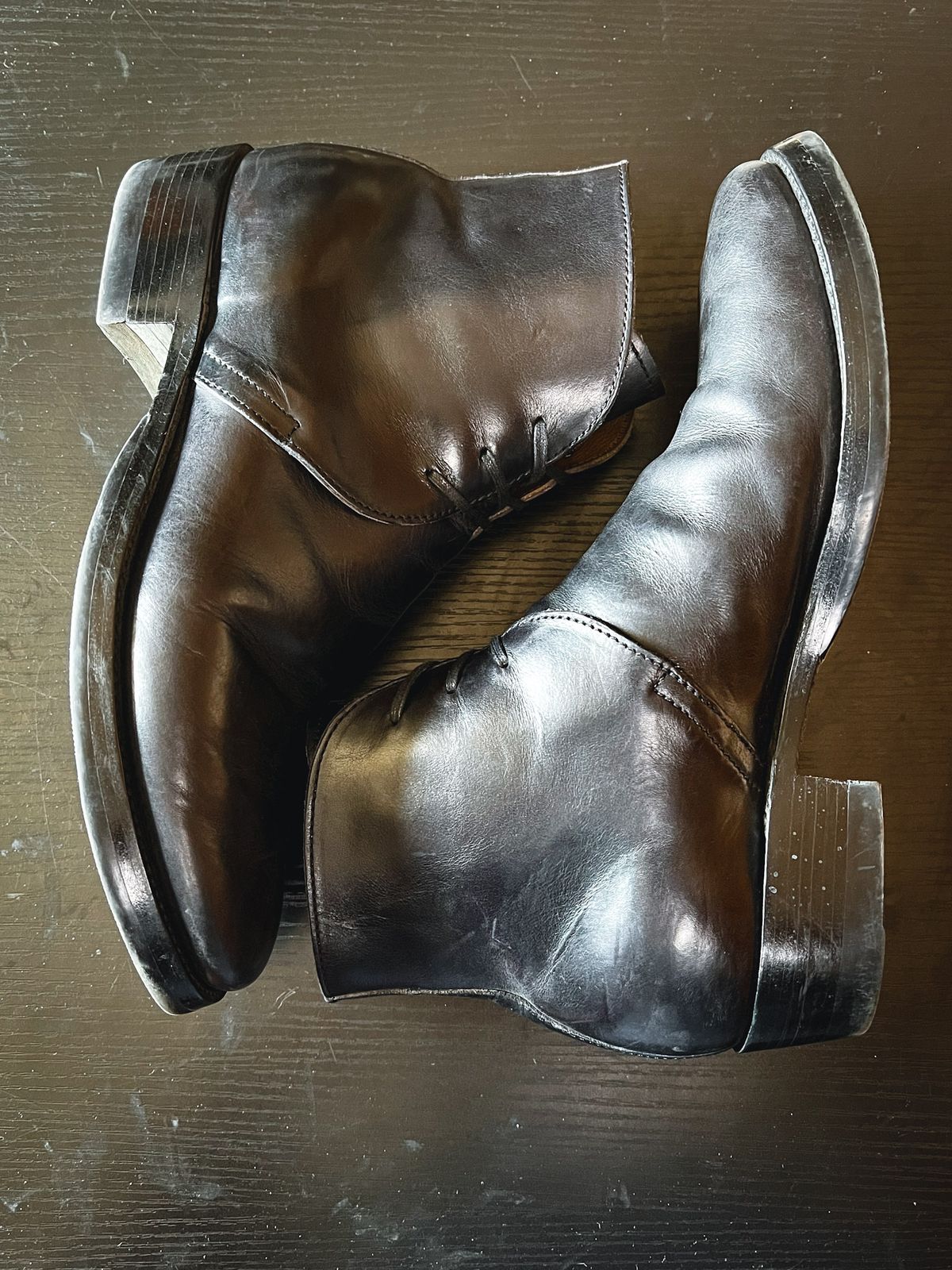 Photo by NeverGoneCG on November 2, 2022 of the XBXS George Boots in Guidi Black Horsehide.