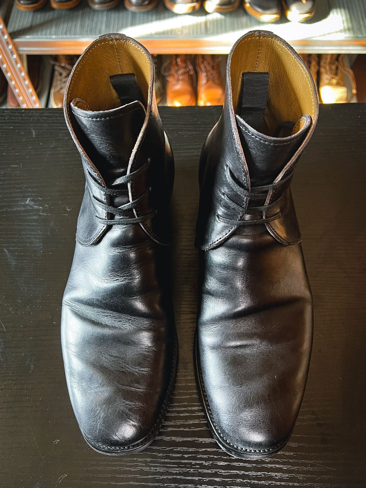 Photo by NeverGoneCG on November 2, 2022 of the XBXS George Boots in Guidi Black Horsehide.
