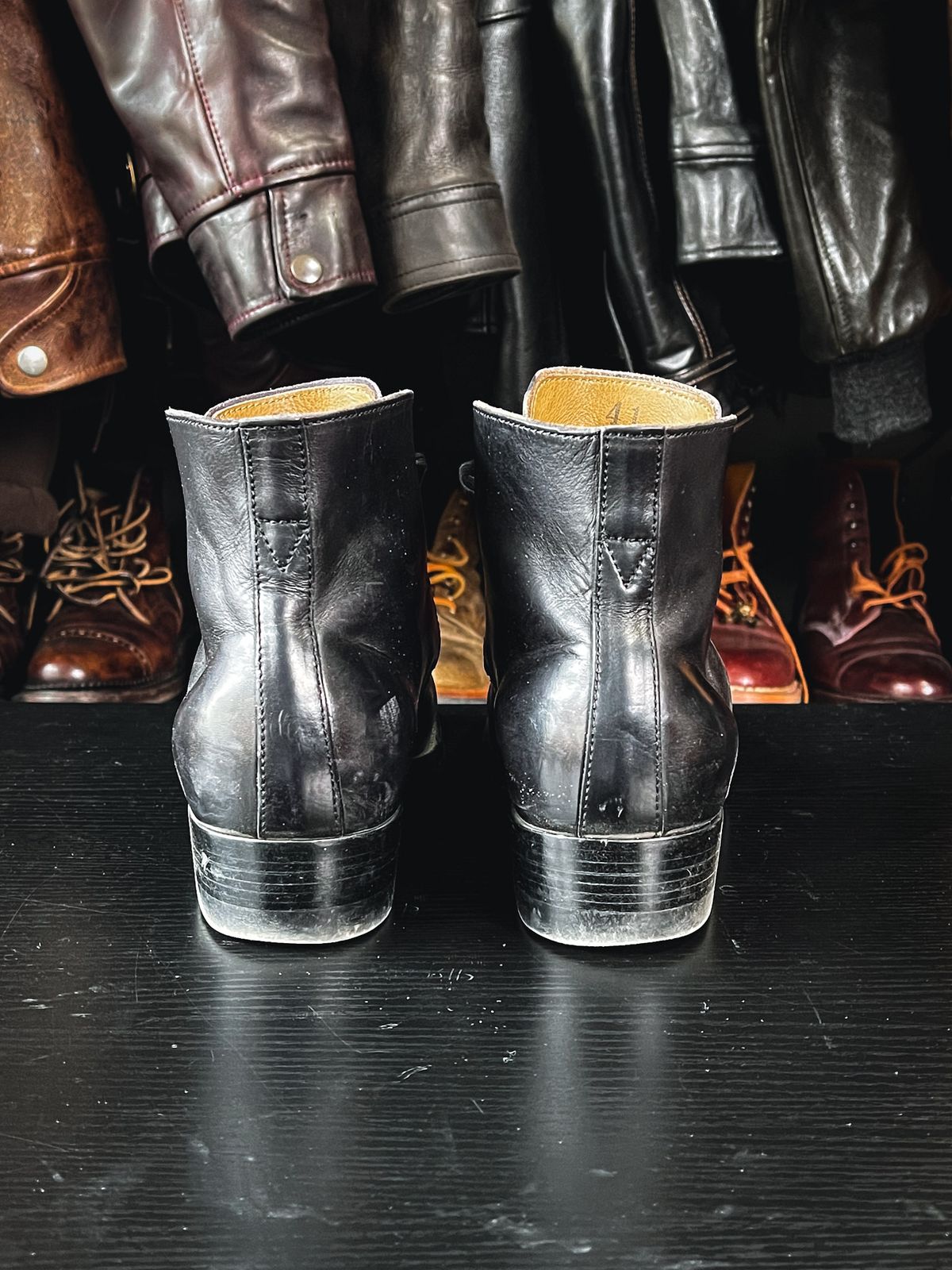 Photo by NeverGoneCG on December 3, 2022 of the XBXS George Boots in Guidi Black Horsehide.