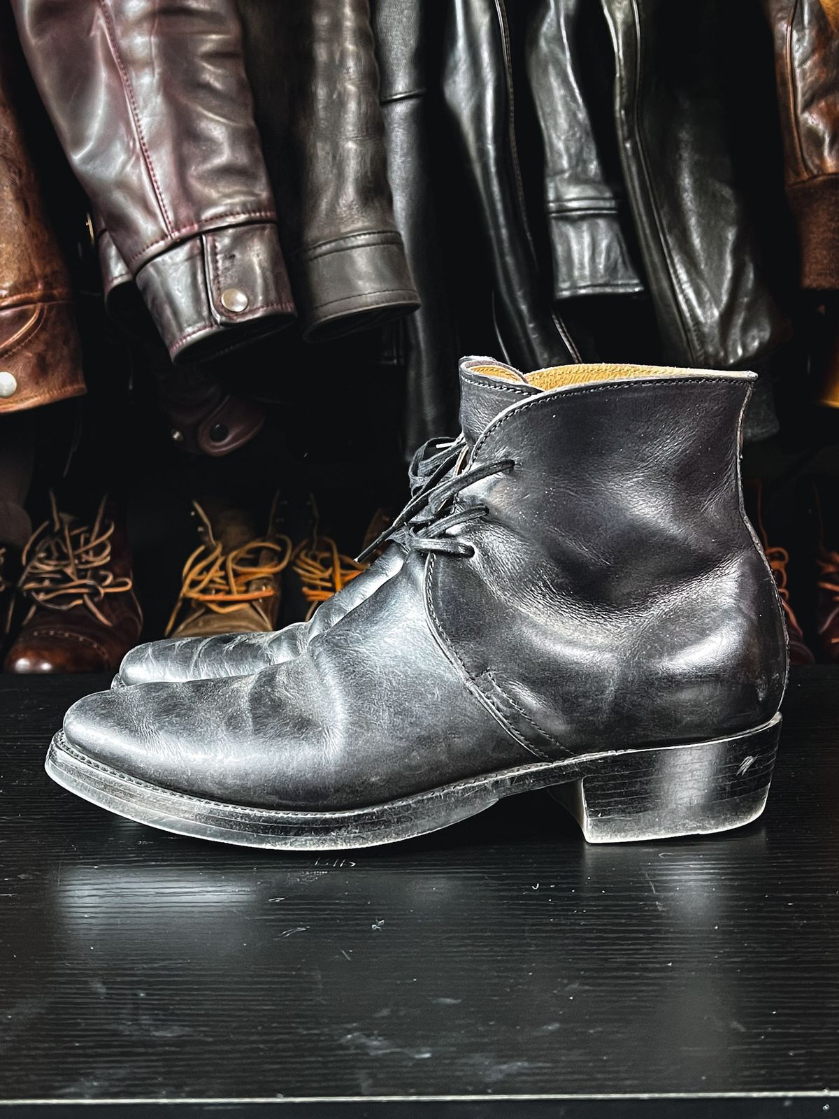 Photo by NeverGoneCG on December 3, 2022 of the XBXS George Boots in Guidi Black Horsehide.