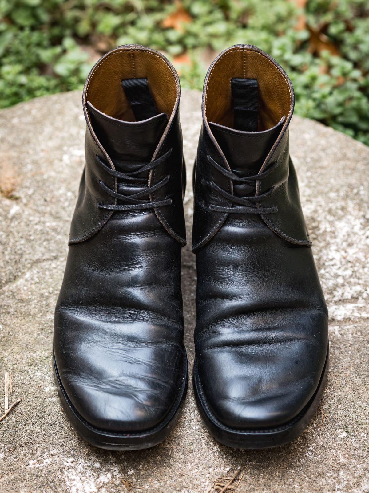 Photo by NeverGoneCG on February 3, 2023 of the XBXS George Boots in Guidi Black Horsehide.