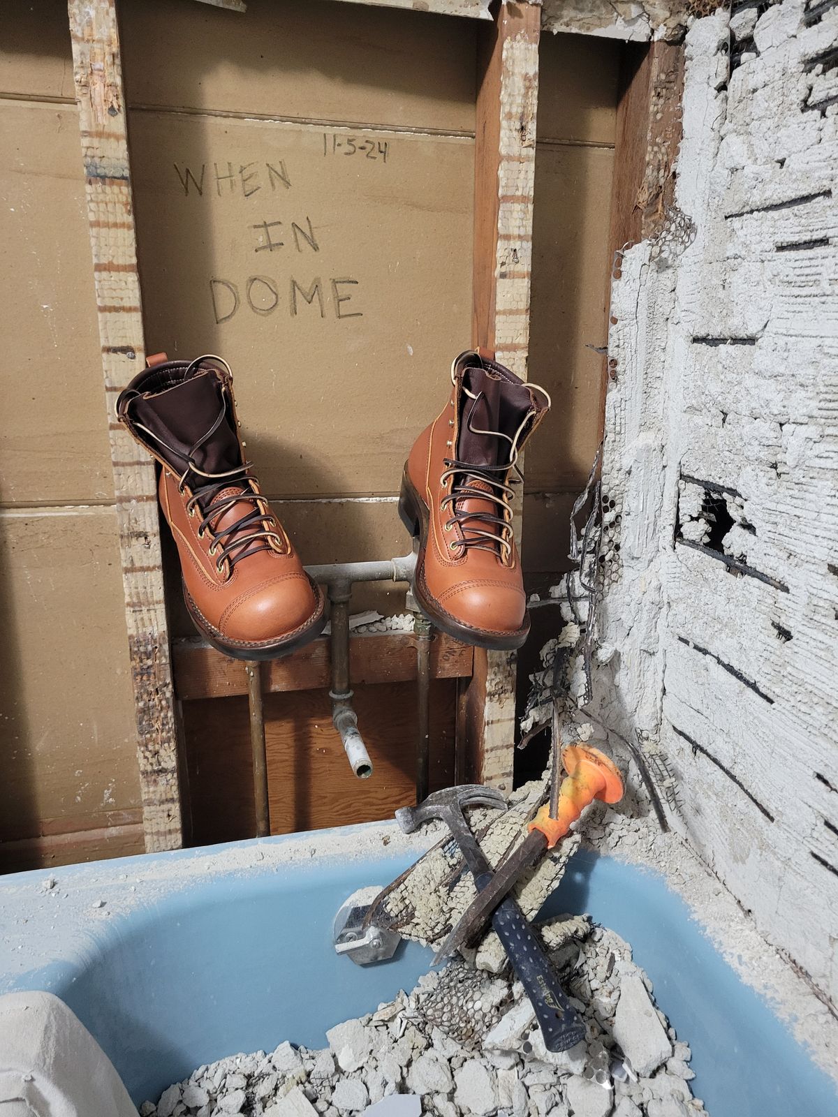 Photo by cherninHVAC on November 5, 2024 of the Frank's Boots Wilshire in Wickett & Craig Chestnut English Bridle.