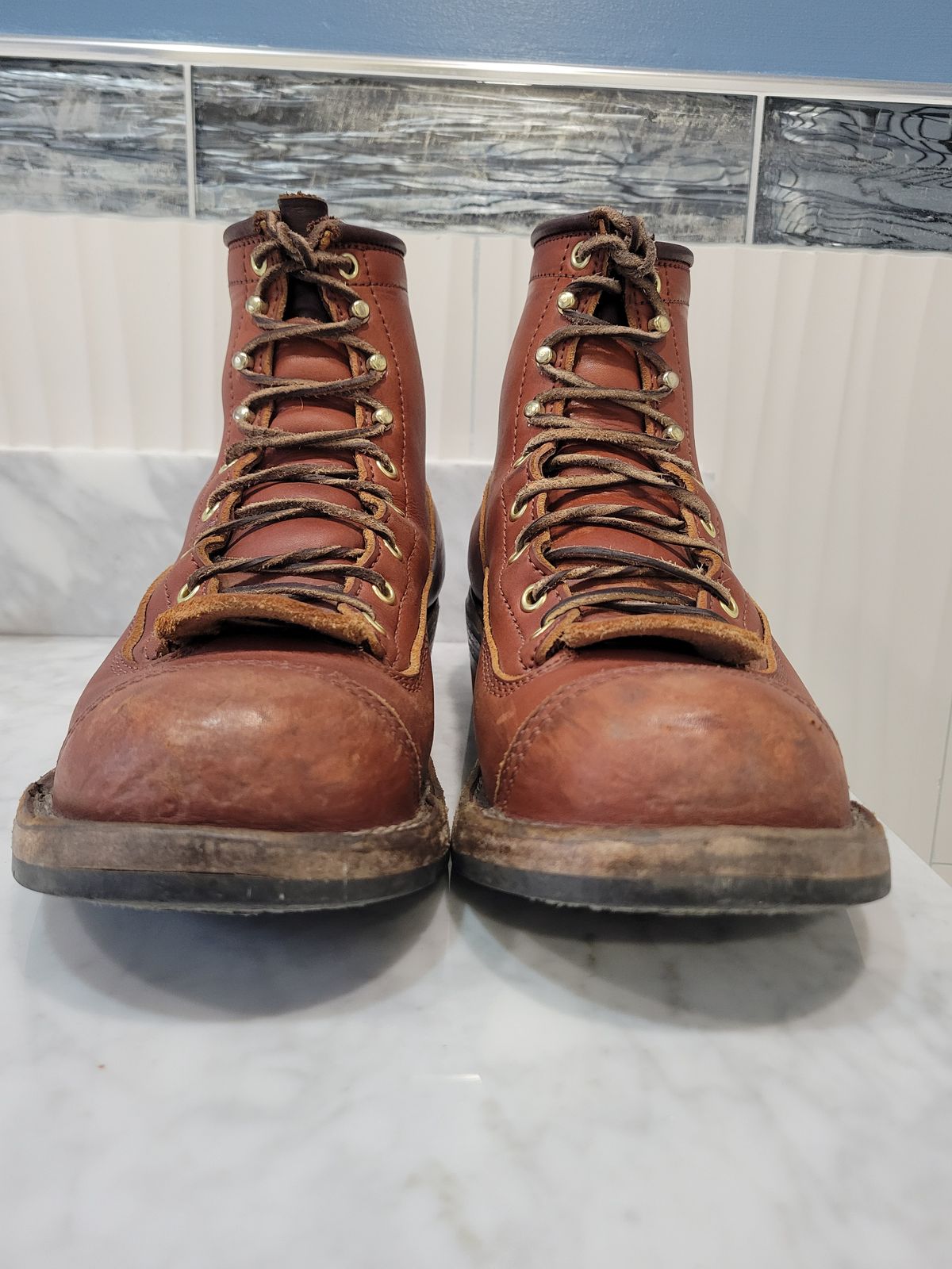 Photo by cherninHVAC on January 5, 2025 of the Frank's Boots Wilshire in Wickett & Craig Chestnut English Bridle.