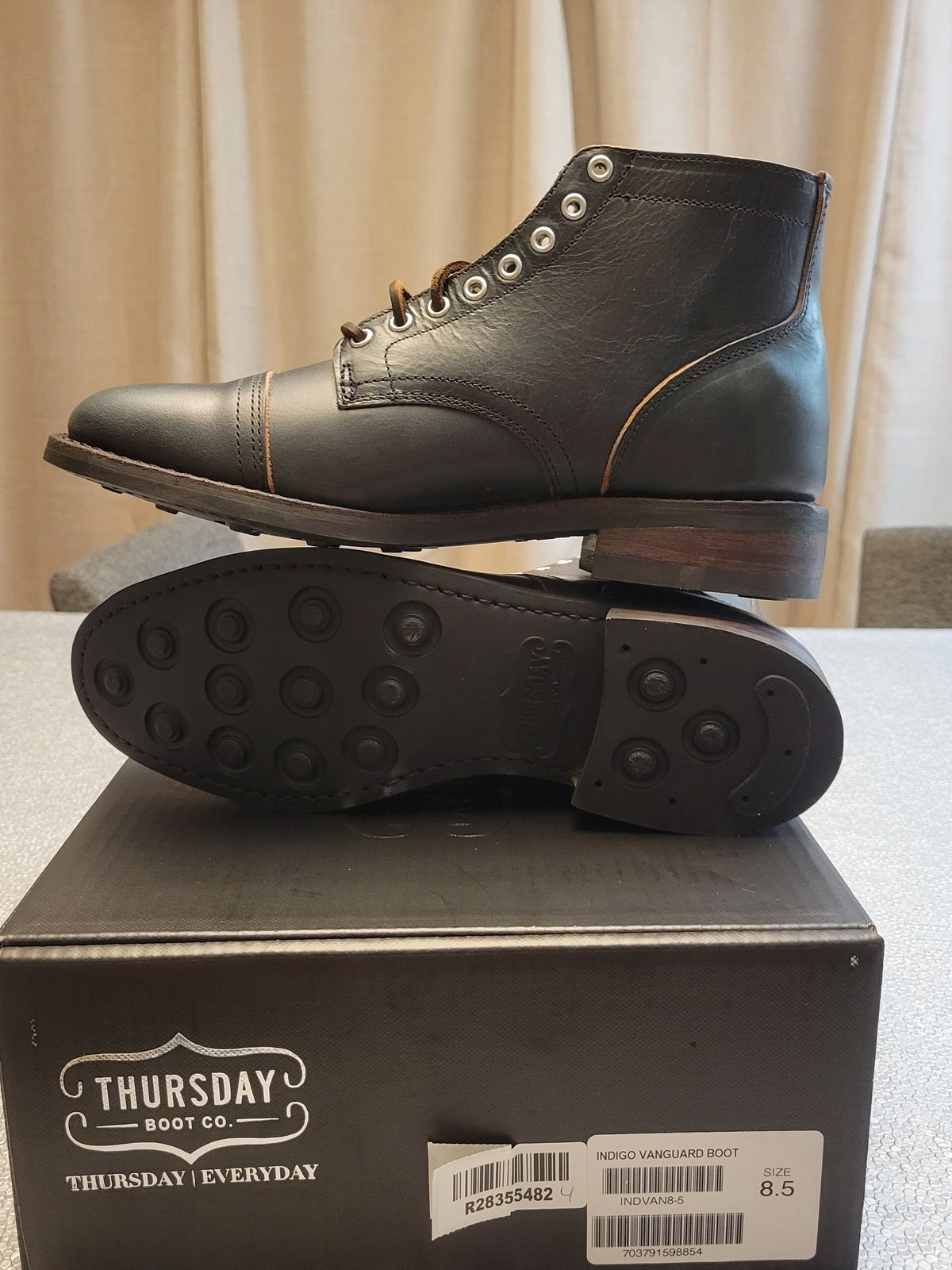 Photo by cherninHVAC on September 28, 2022 of the Thursday Vanguard in Horween Indigo Chromexcel.