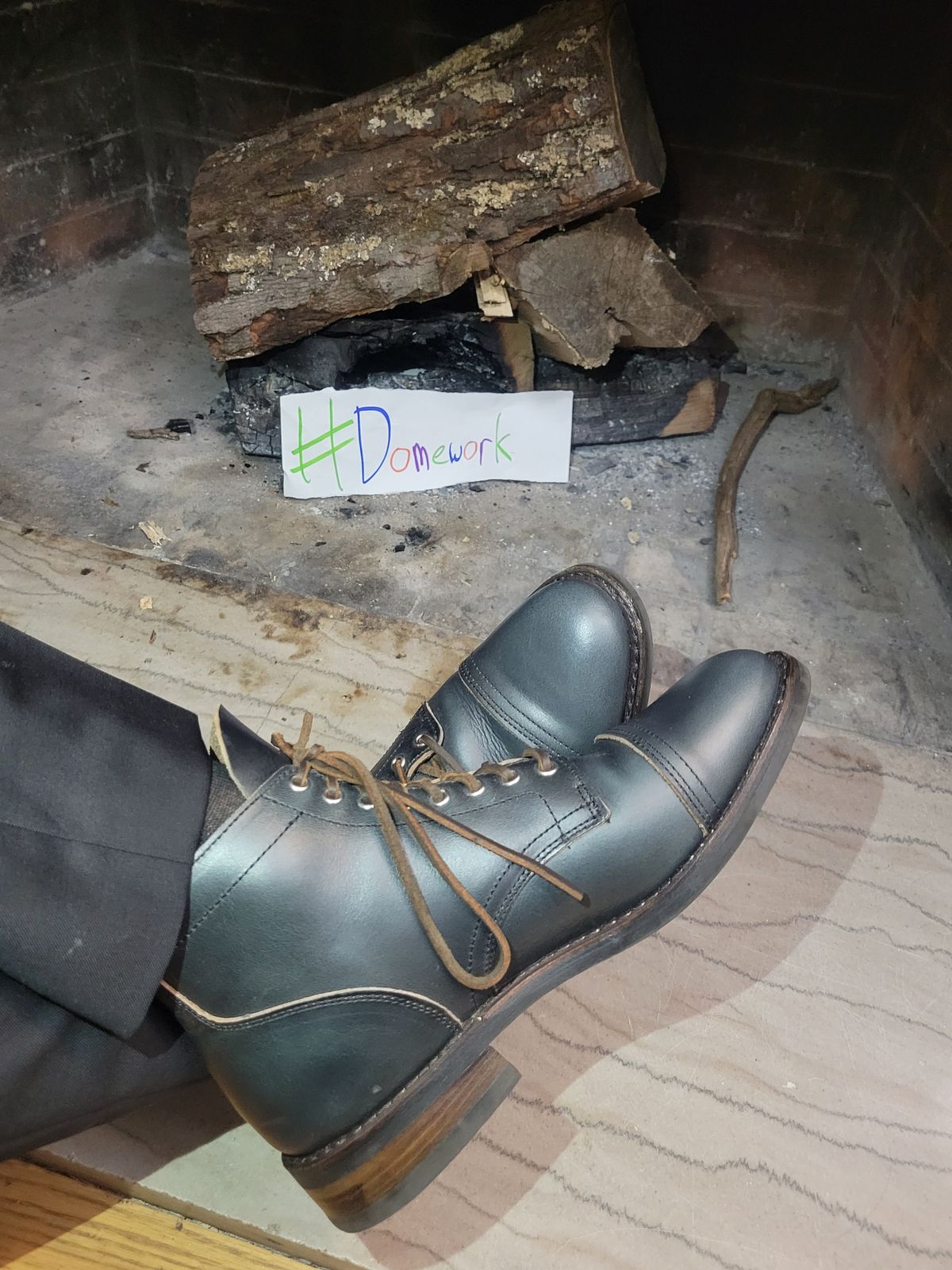 Photo by cherninHVAC on October 6, 2022 of the Thursday Vanguard in Horween Indigo Chromexcel.