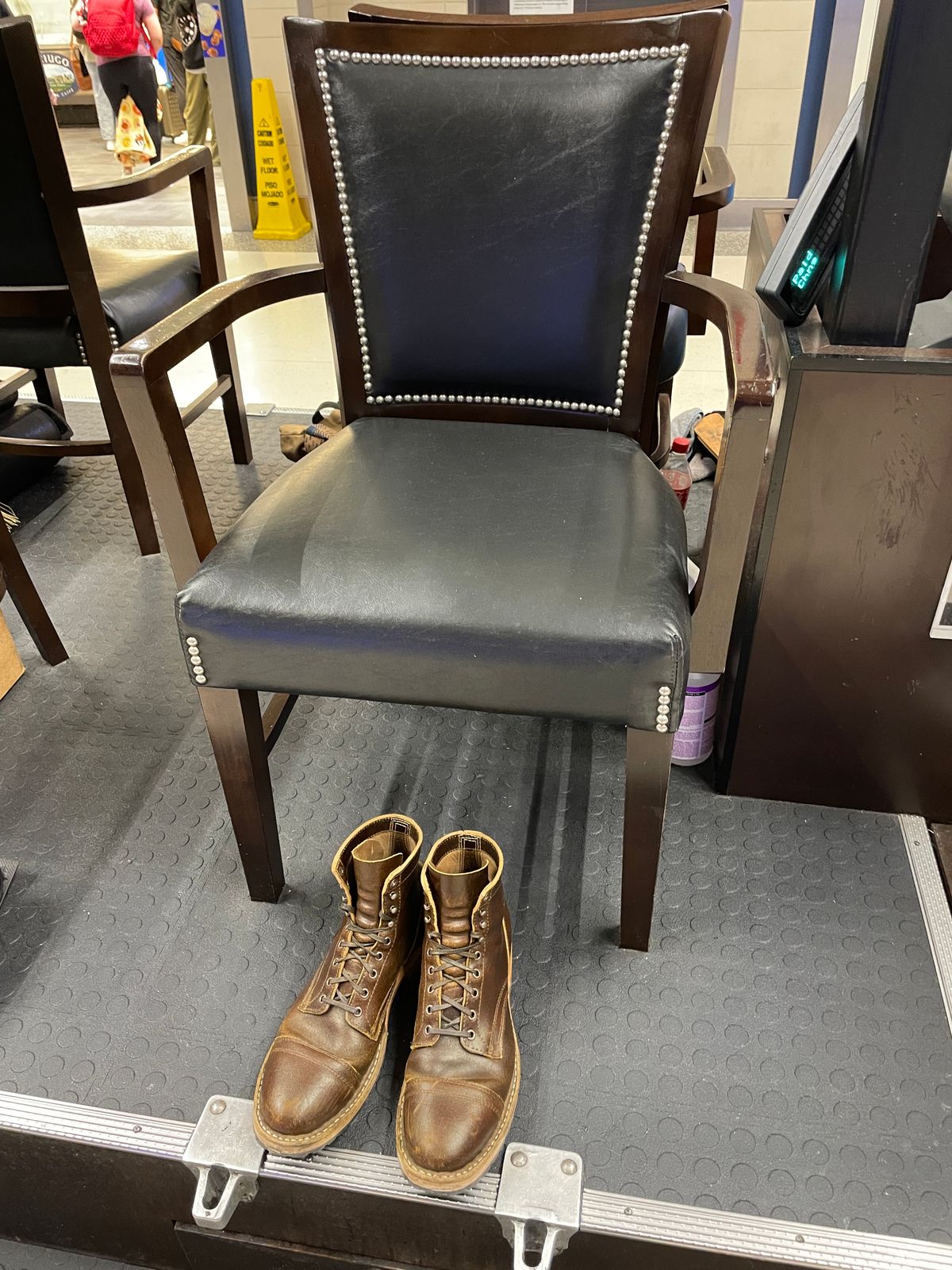 Photo by nucleardelorean on March 6, 2024 of the White's MP-Sherman Toe Cap in Horween Cinnamon Waxed Flesh.