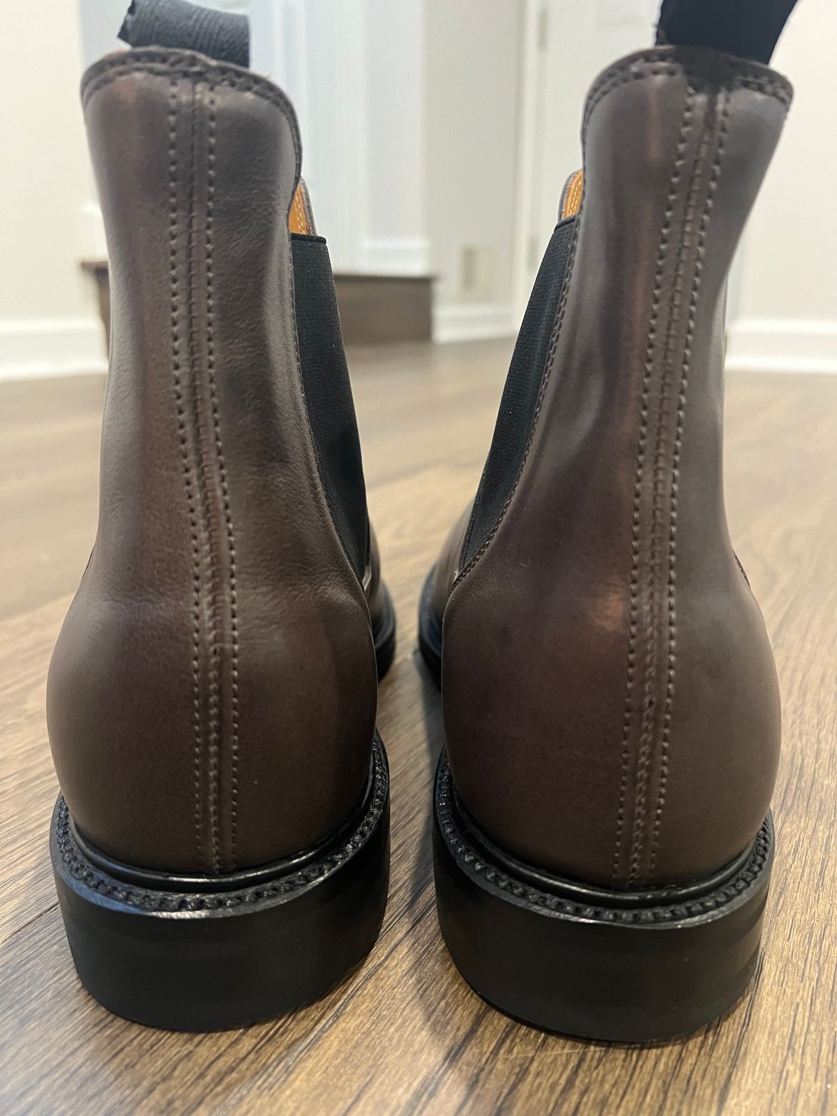 Photo by sixstringsmash on November 3, 2023 of the Viberg Chelsea in C.F. Stead Winter Smoke Classic Calf.