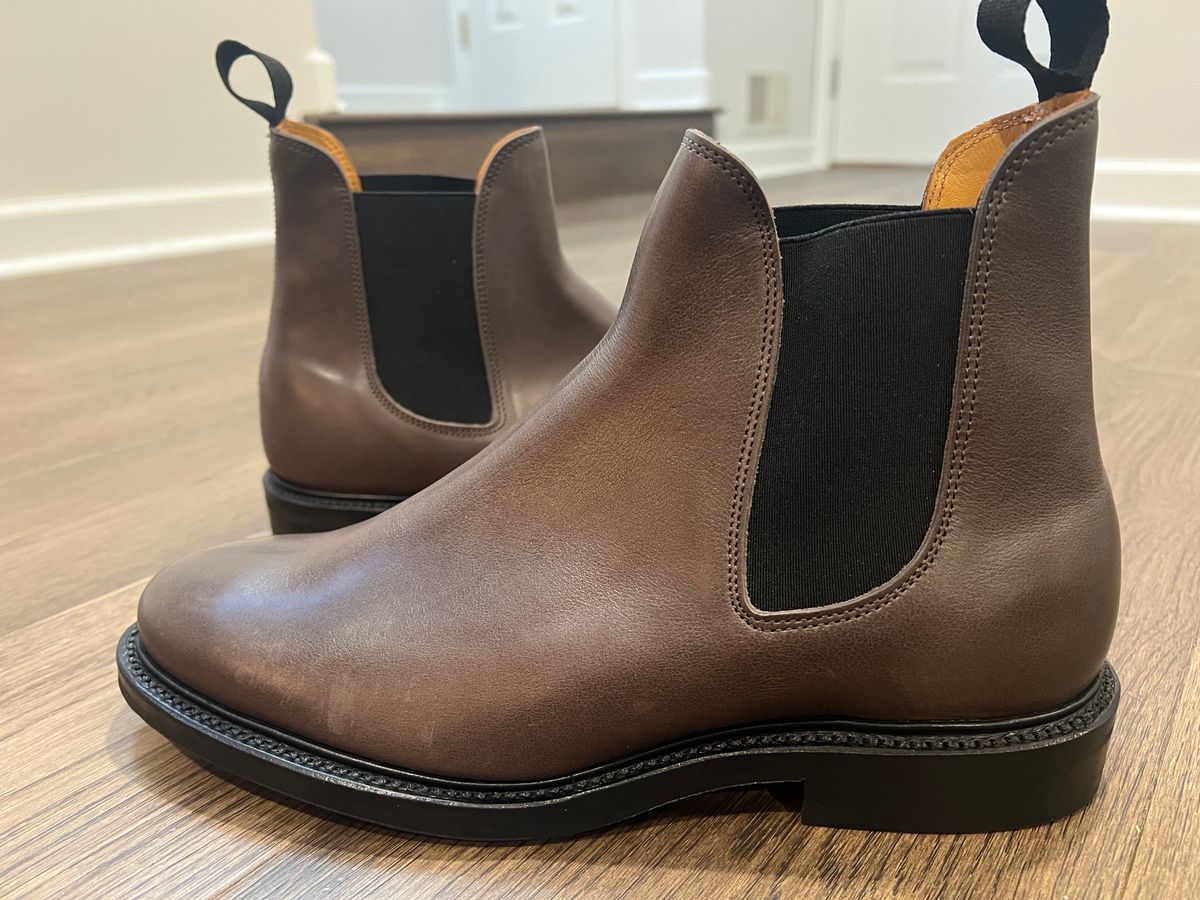 Photo by sixstringsmash on November 3, 2023 of the Viberg Chelsea in C.F. Stead Winter Smoke Classic Calf.