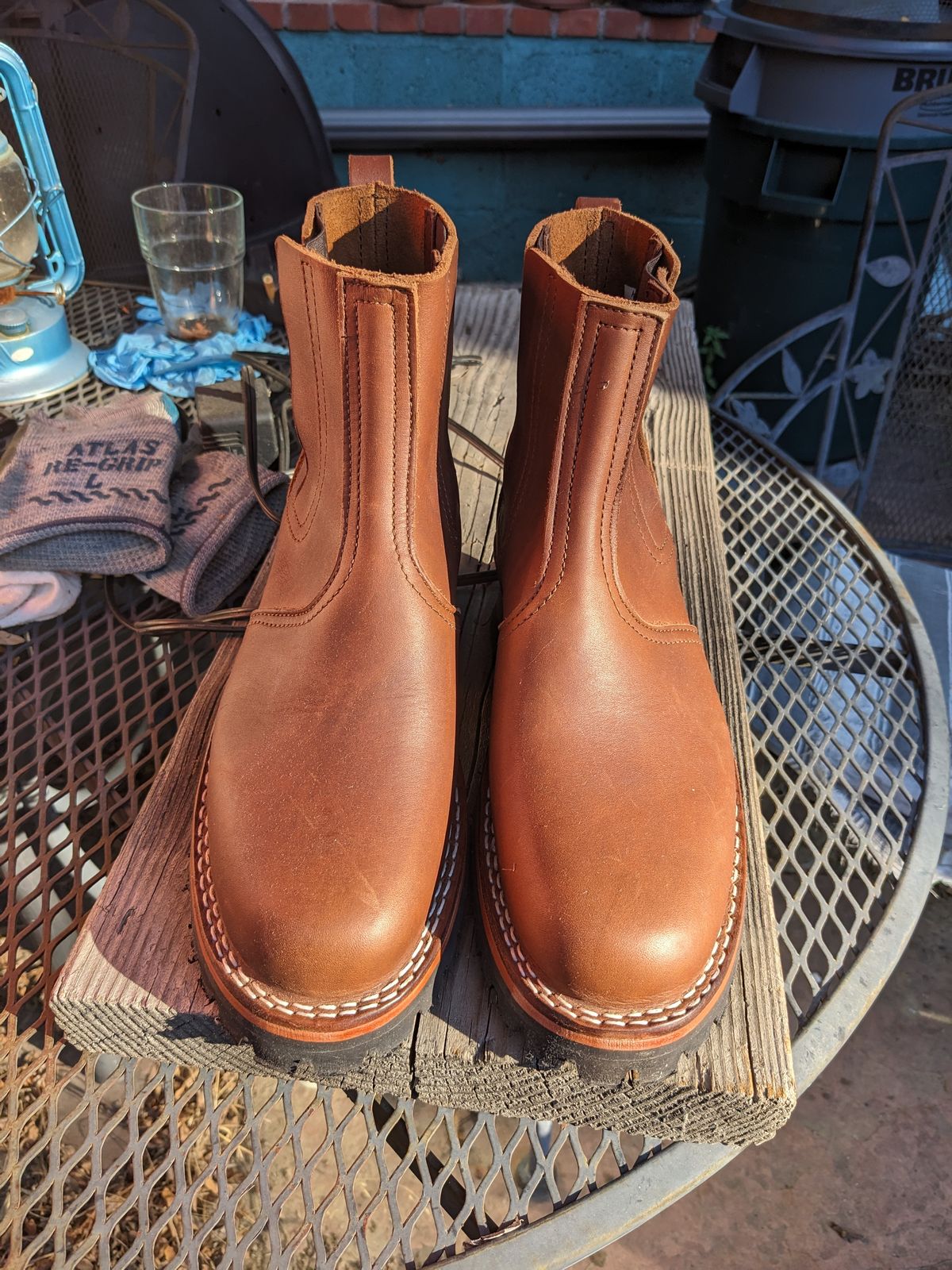 Photo by ninjagin on October 1, 2023 of the Nicks Work Chelsea in Seidel 1964 Brown.