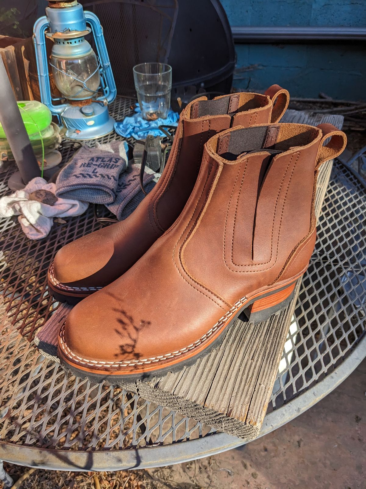 Photo by ninjagin on October 1, 2023 of the Nicks Work Chelsea in Seidel 1964 Brown.