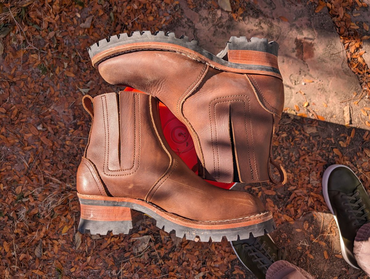 Photo by ninjagin on November 3, 2023 of the Nicks Work Chelsea in Seidel 1964 Brown.
