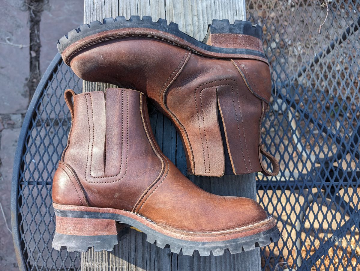 Photo by ninjagin on March 1, 2024 of the Nicks Work Chelsea in Seidel 1964 Brown.