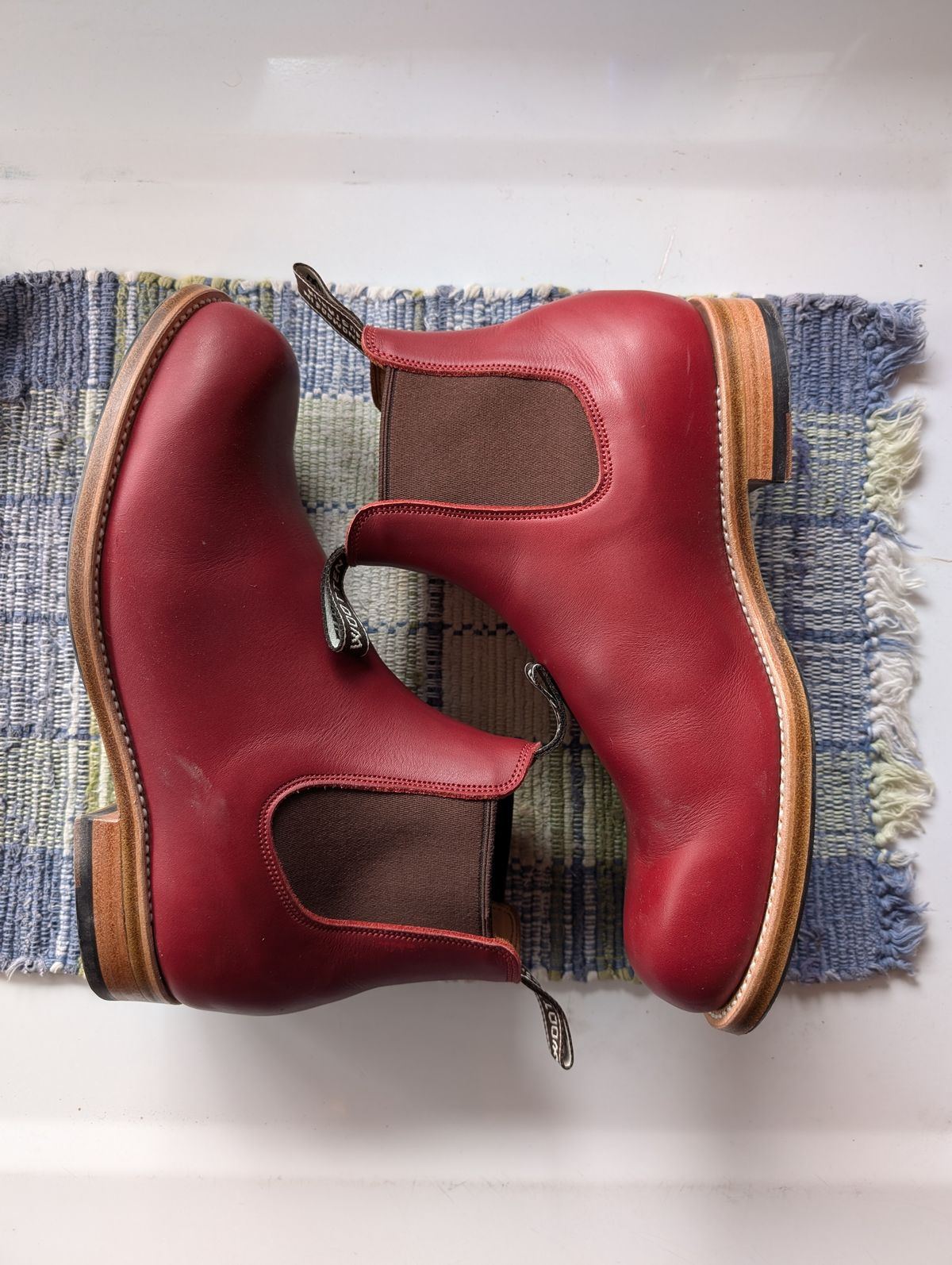 Photo by ninjagin on November 4, 2024 of the Wootten Jack Gusset in Bowden Red.