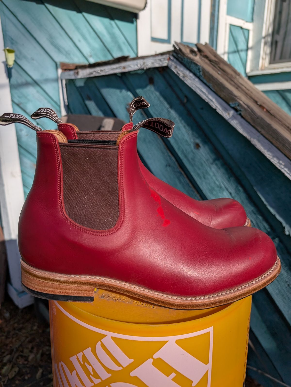 Photo by ninjagin on December 2, 2024 of the Wootten Jack Gusset in Bowden Red.