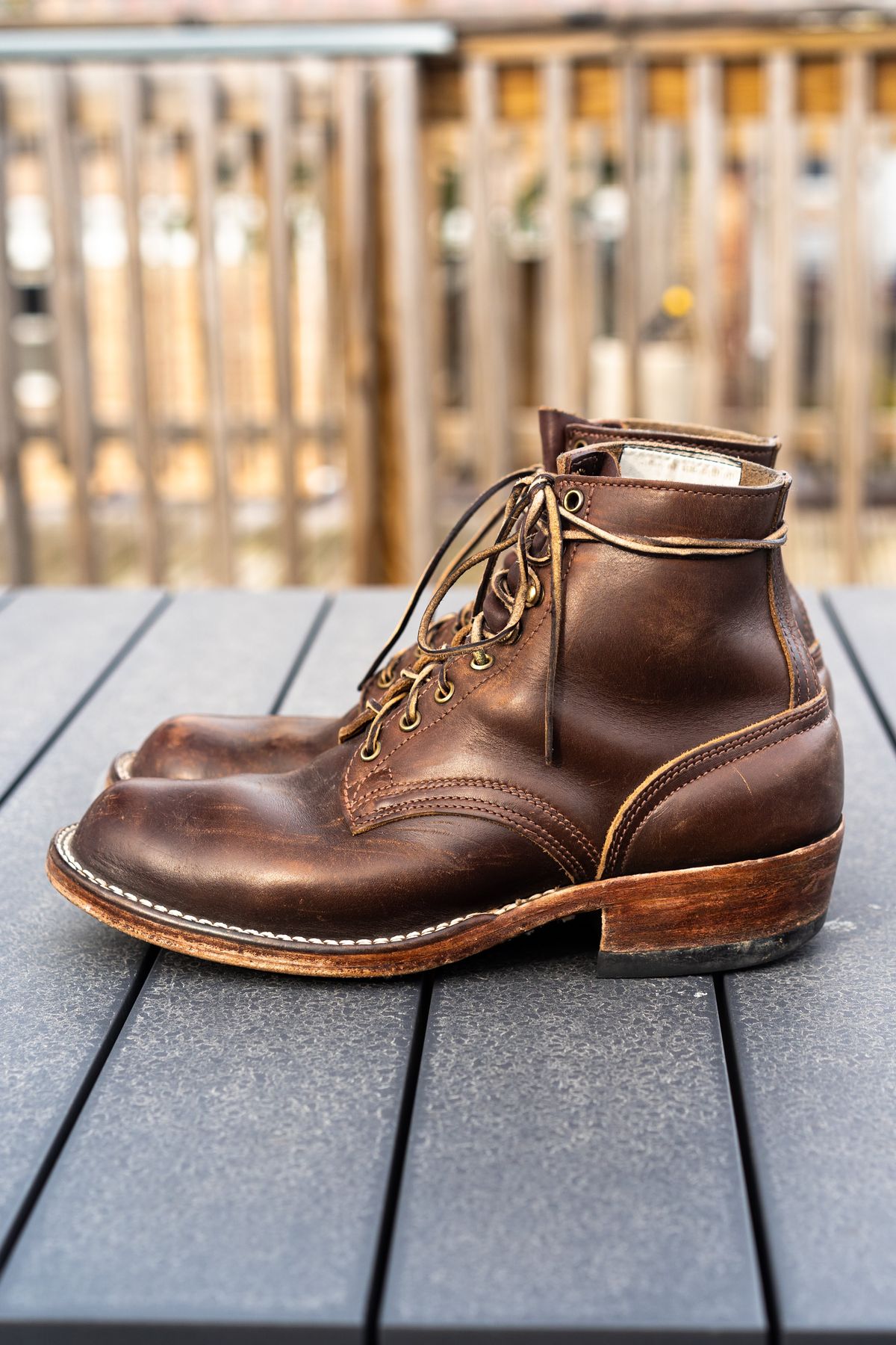 Photo by varnu on January 3, 2023 of the Nicks Robert in Horween Brown Chromexcel.