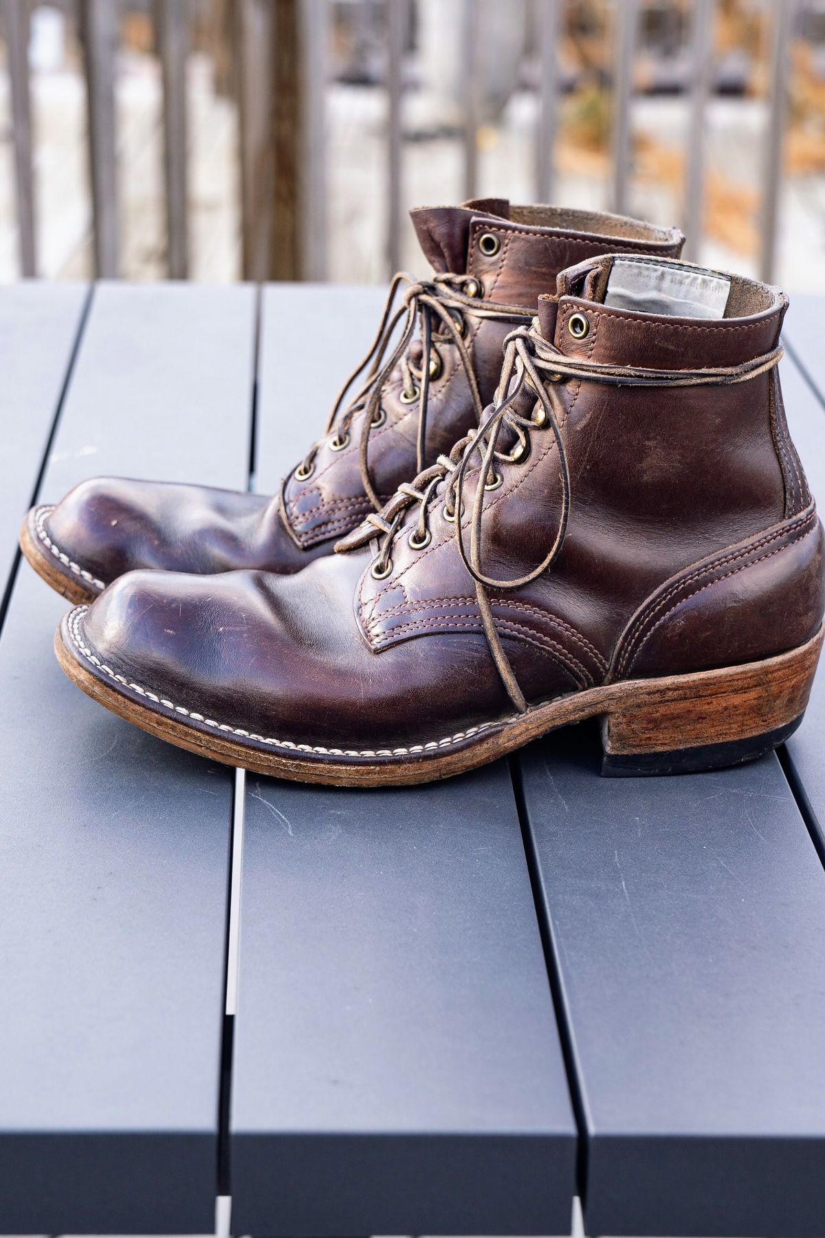 Photo by varnu on March 1, 2023 of the Nicks Robert in Horween Brown Chromexcel.