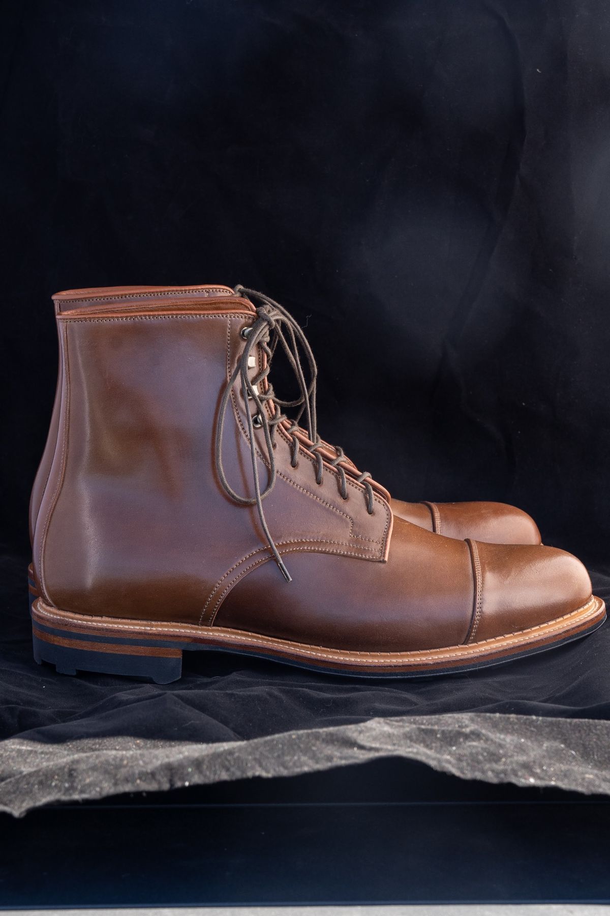 Photo by varnu on October 1, 2022 of the Viberg Halkett in Horween Bourbon Shell Cordovan.