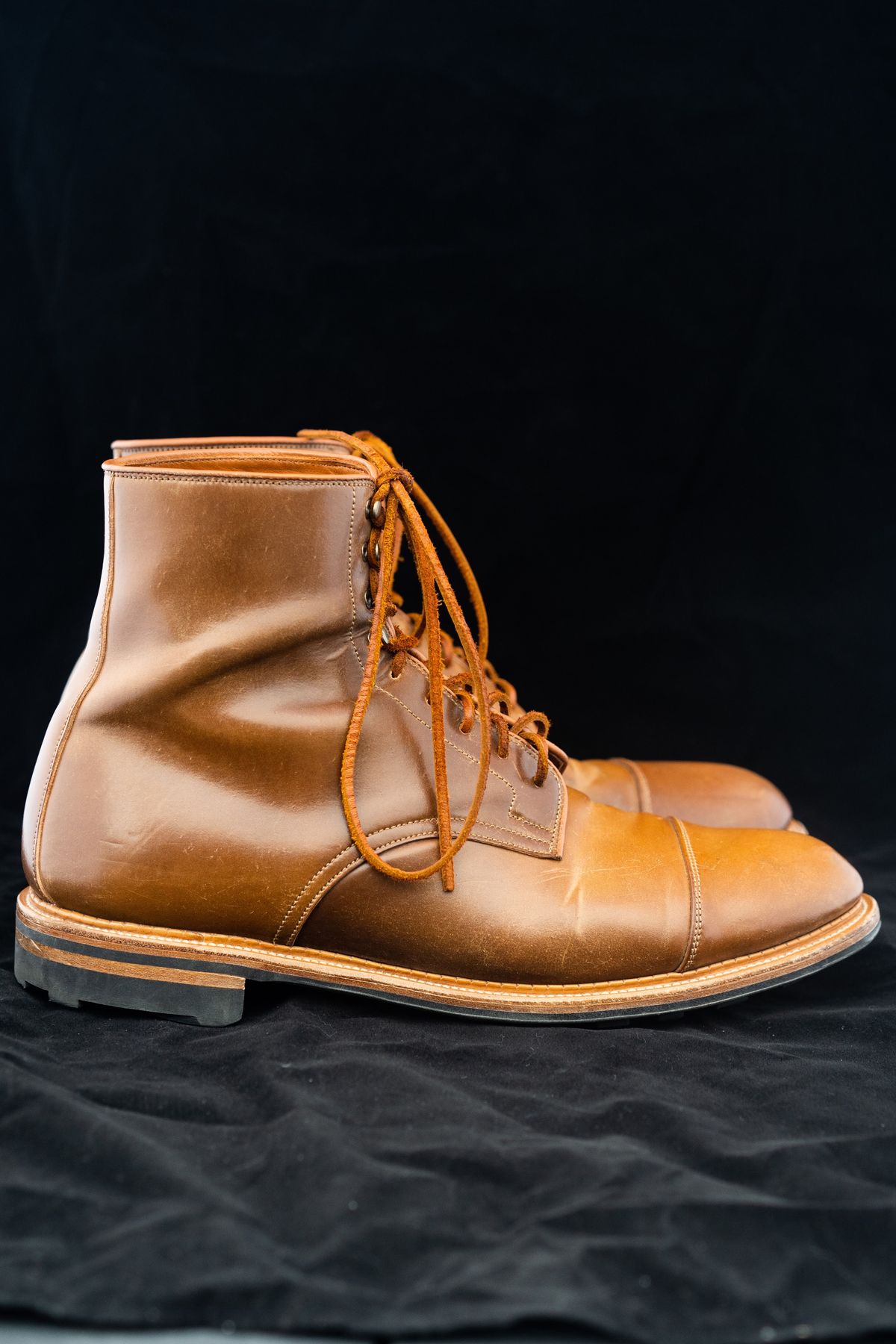 Photo by varnu on November 4, 2022 of the Viberg Halkett in Horween Bourbon Shell Cordovan.
