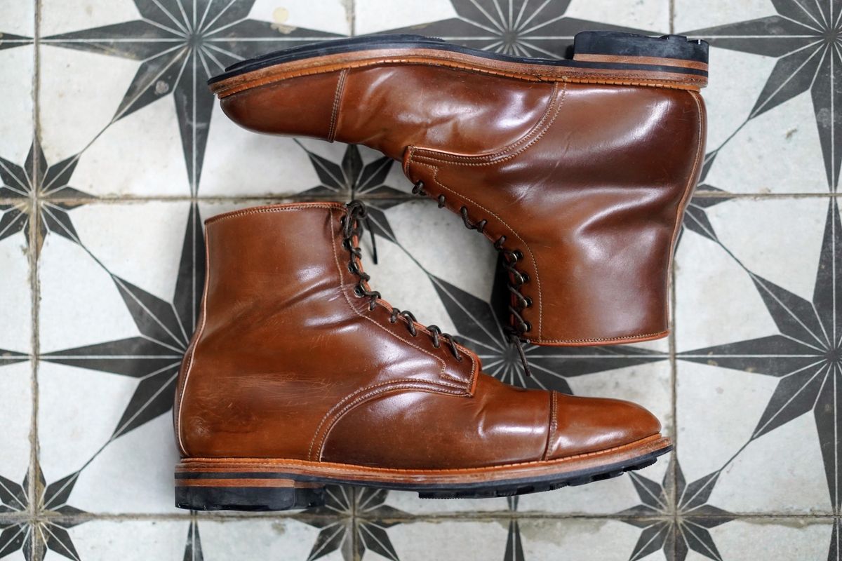 Photo by varnu on February 1, 2023 of the Viberg Halkett in Horween Bourbon Shell Cordovan.